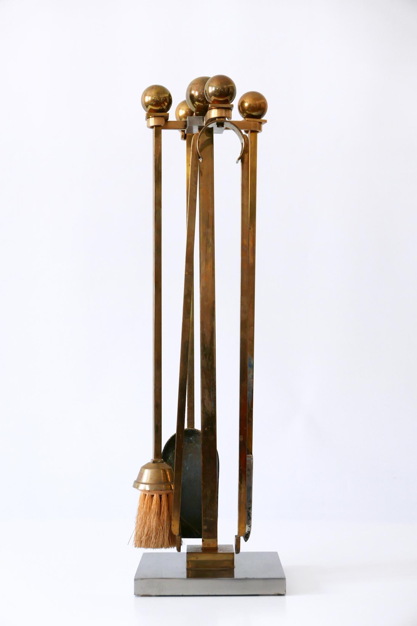 Exceptional Mid-Century Modern Brass and Steel Fireplace Tools 1970s For Sale 6