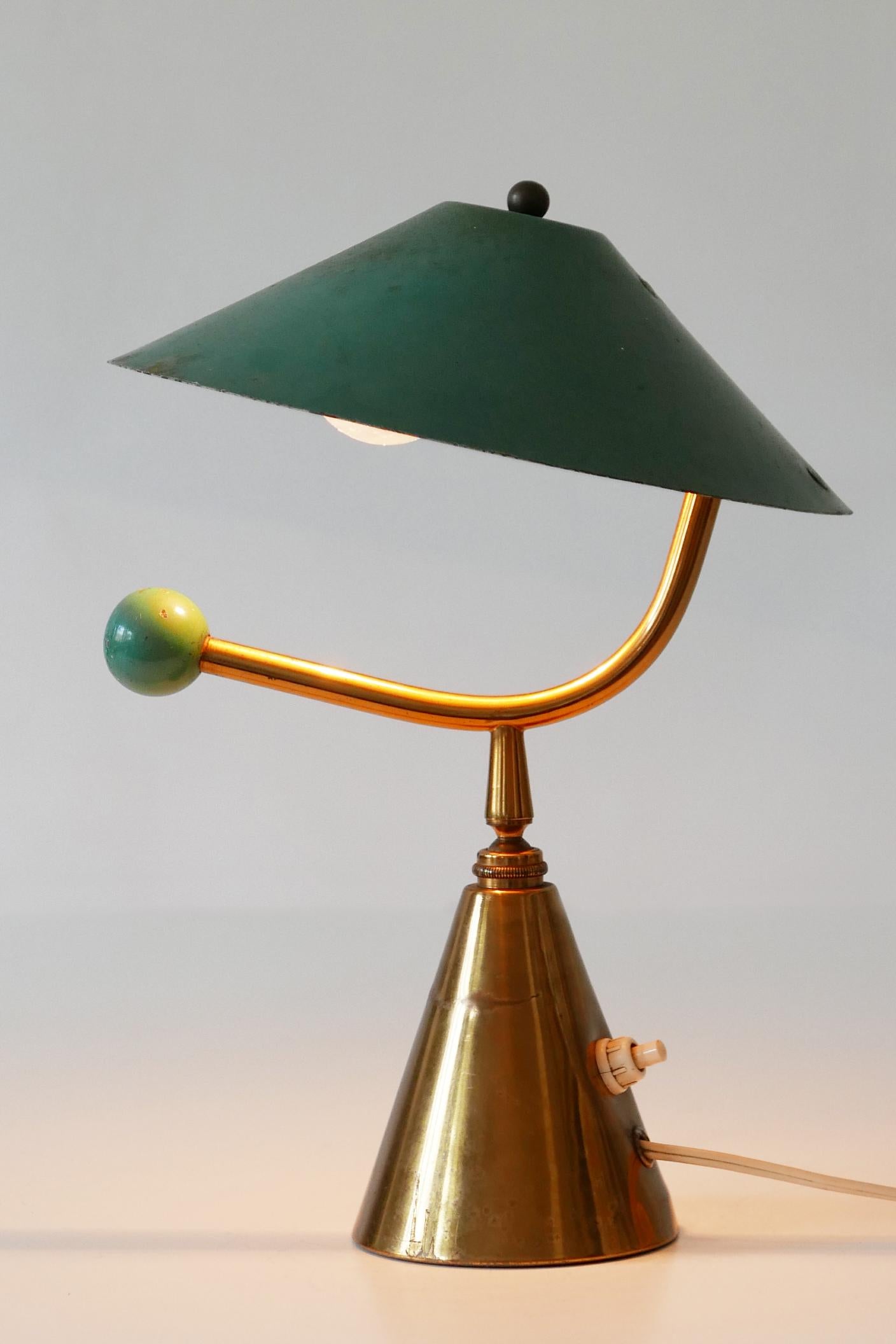 Exceptional Mid-Century Modern Brass Table Lamp, 1950s, France 11