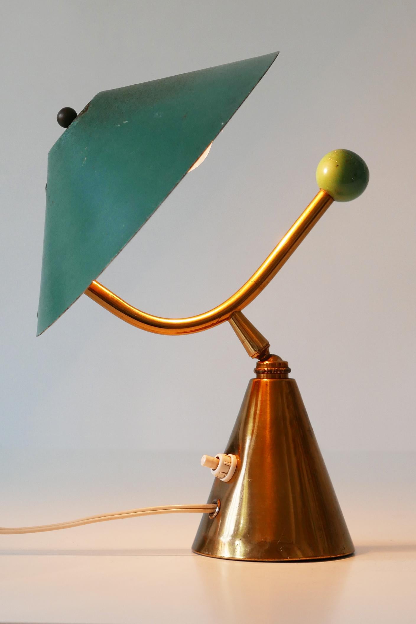 Exceptional Mid-Century Modern Brass Table Lamp, 1950s, France In Good Condition In Munich, DE