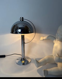 Excepcional lámpara de mesa cromada moderna de mediados de siglo de Florian Schulz Alemania Años 70