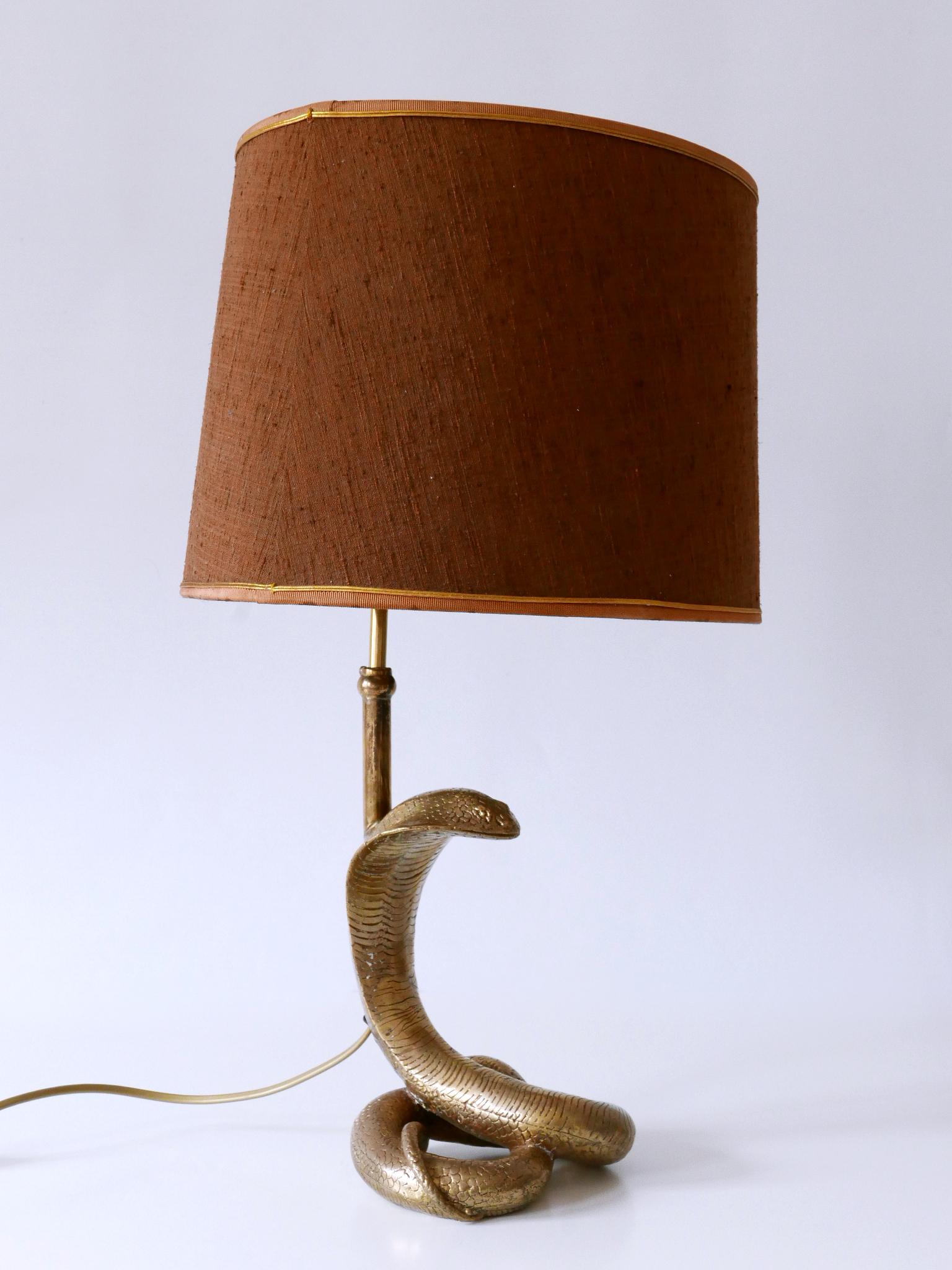 French Exceptional Mid-Century Modern Cobra Table Lamp by Maison Jansen France 1970s For Sale