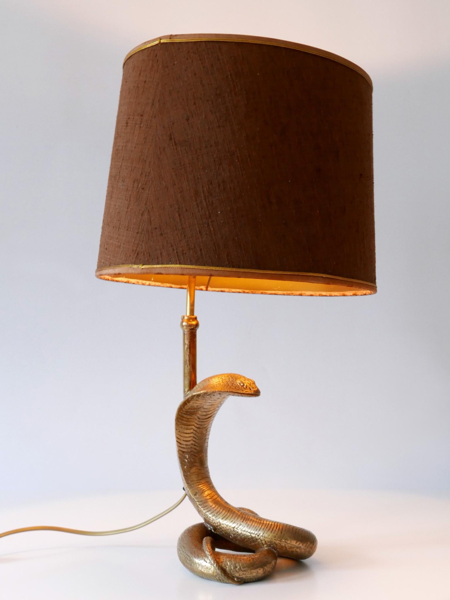 Exceptional Mid-Century Modern Cobra Table Lamp by Maison Jansen France 1970s In Good Condition For Sale In Munich, DE