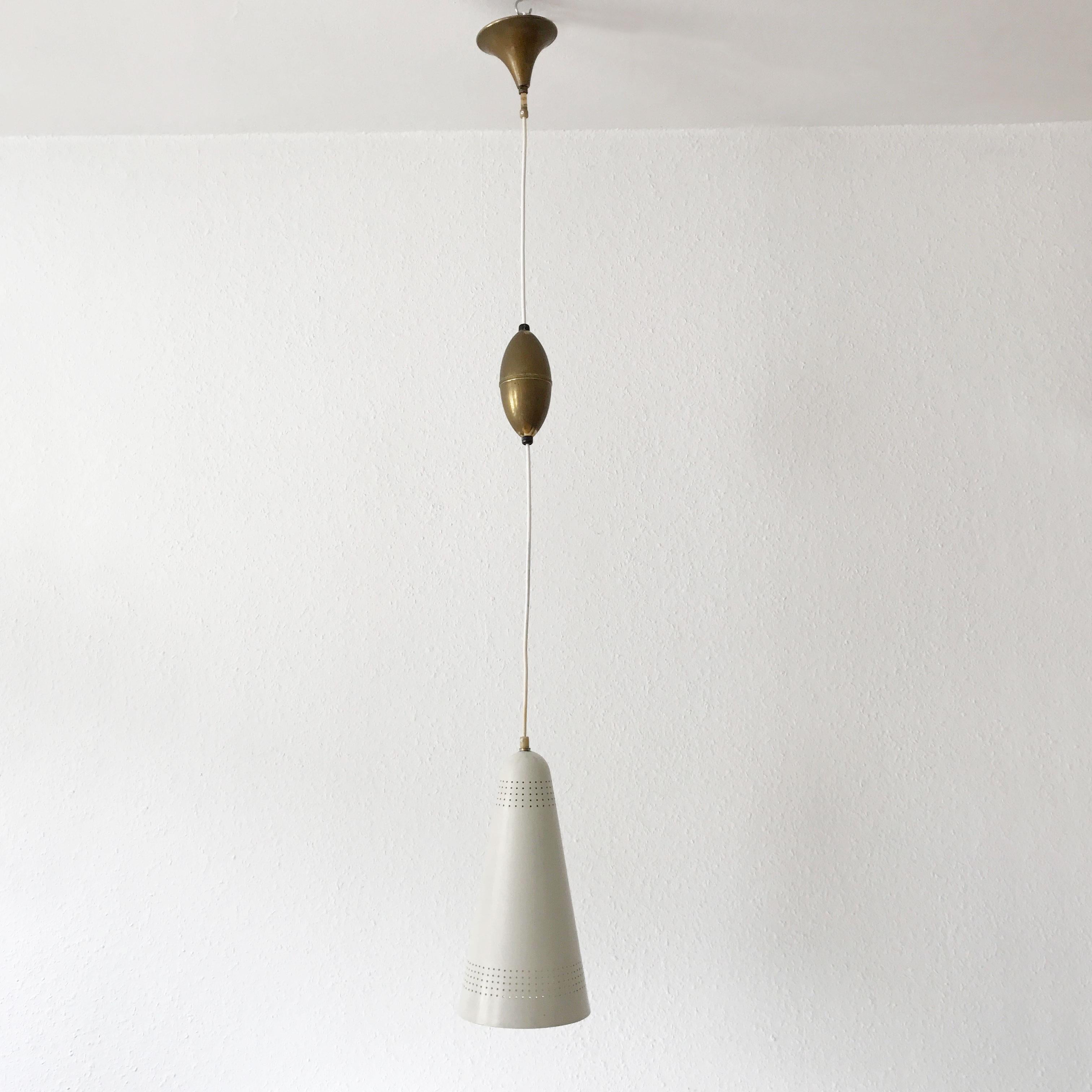 Metà XX secolo Eccezionale lampada a sospensione o luce a sospensione della modernità di metà secolo, anni '60, Scandinavia in vendita