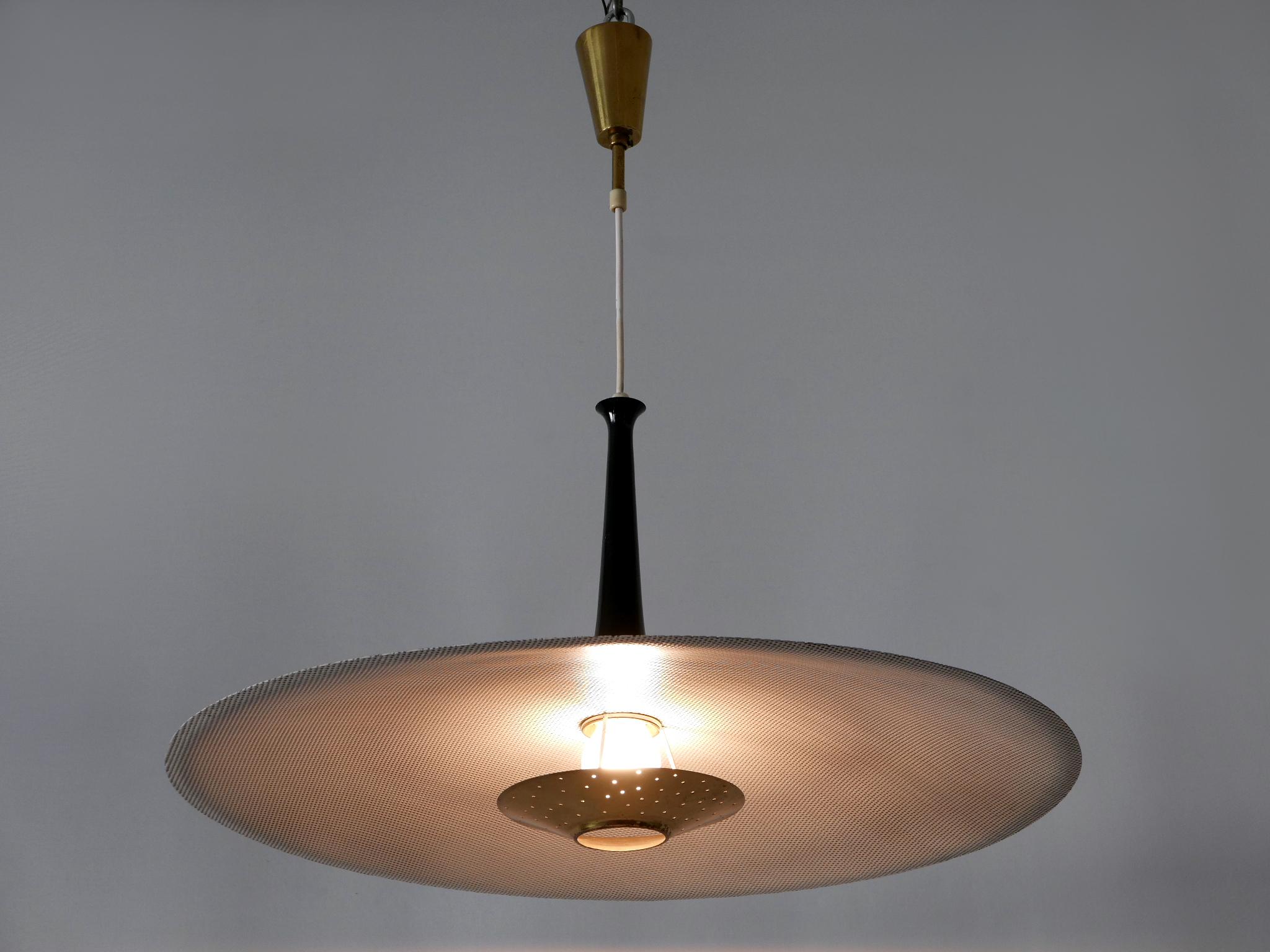 Milieu du XXe siècle Exceptionnelle lampe suspendue ou lampe à suspension The Moderns Allemagne 1950s en vente