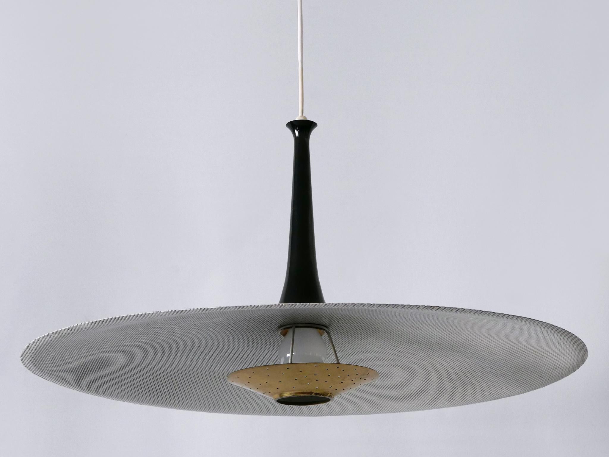 Laiton Exceptionnelle lampe suspendue ou lampe à suspension The Moderns Allemagne 1950s en vente