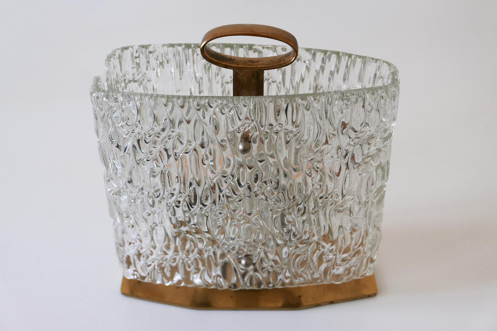 Exceptional Mid-Century Modern Table Lamp with Ice Glass Shade, 1950s, Italy For Sale 10