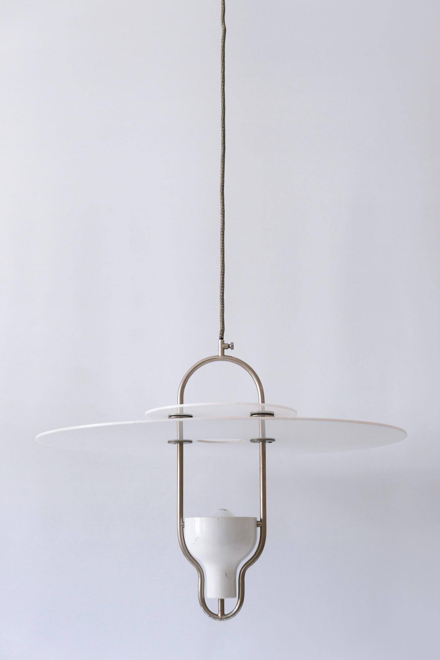 Exceptional Mid-Century Modern Ufo Pendant Lamp, Italy, 1960s For Sale 1