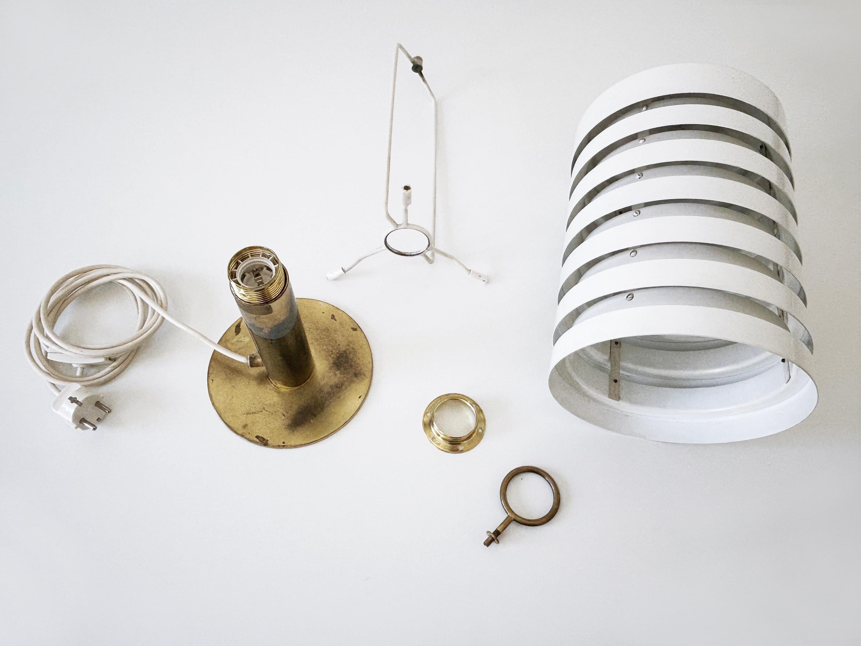 Exceptional Mid Century Table Lamp 'B 99' by Hans Agne Jakobsson Sweden 1962 en vente 11