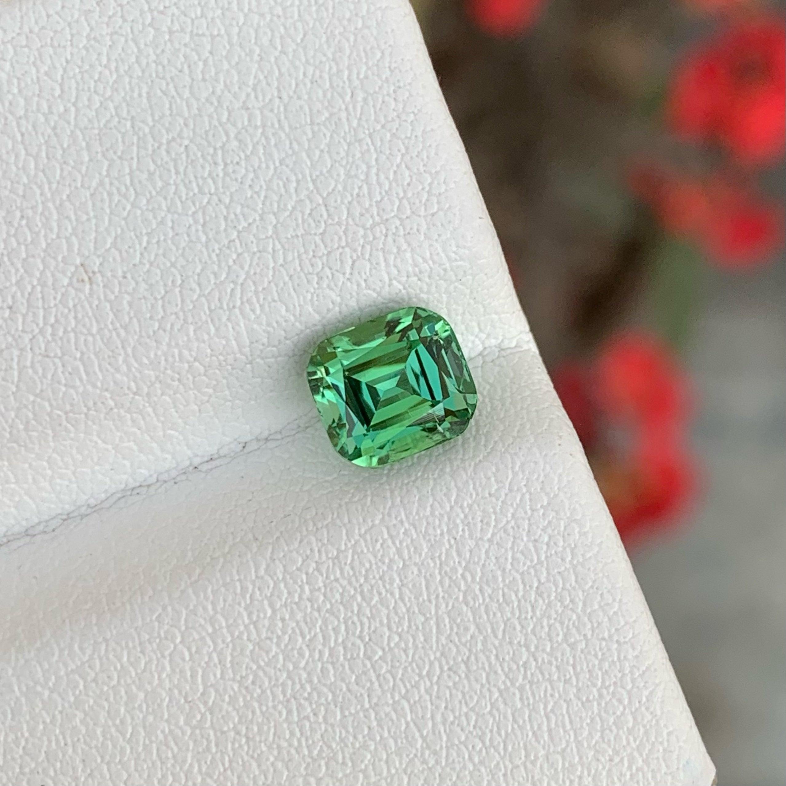 Modern Exceptional Mint Green Tourmaline Stone 1.55 Carats Cushion-Cut Afghanistan Gem For Sale
