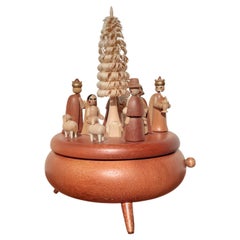 Used Exceptional Mobile Christmas Crib in Wood Reuge Sainte Croix Music Box