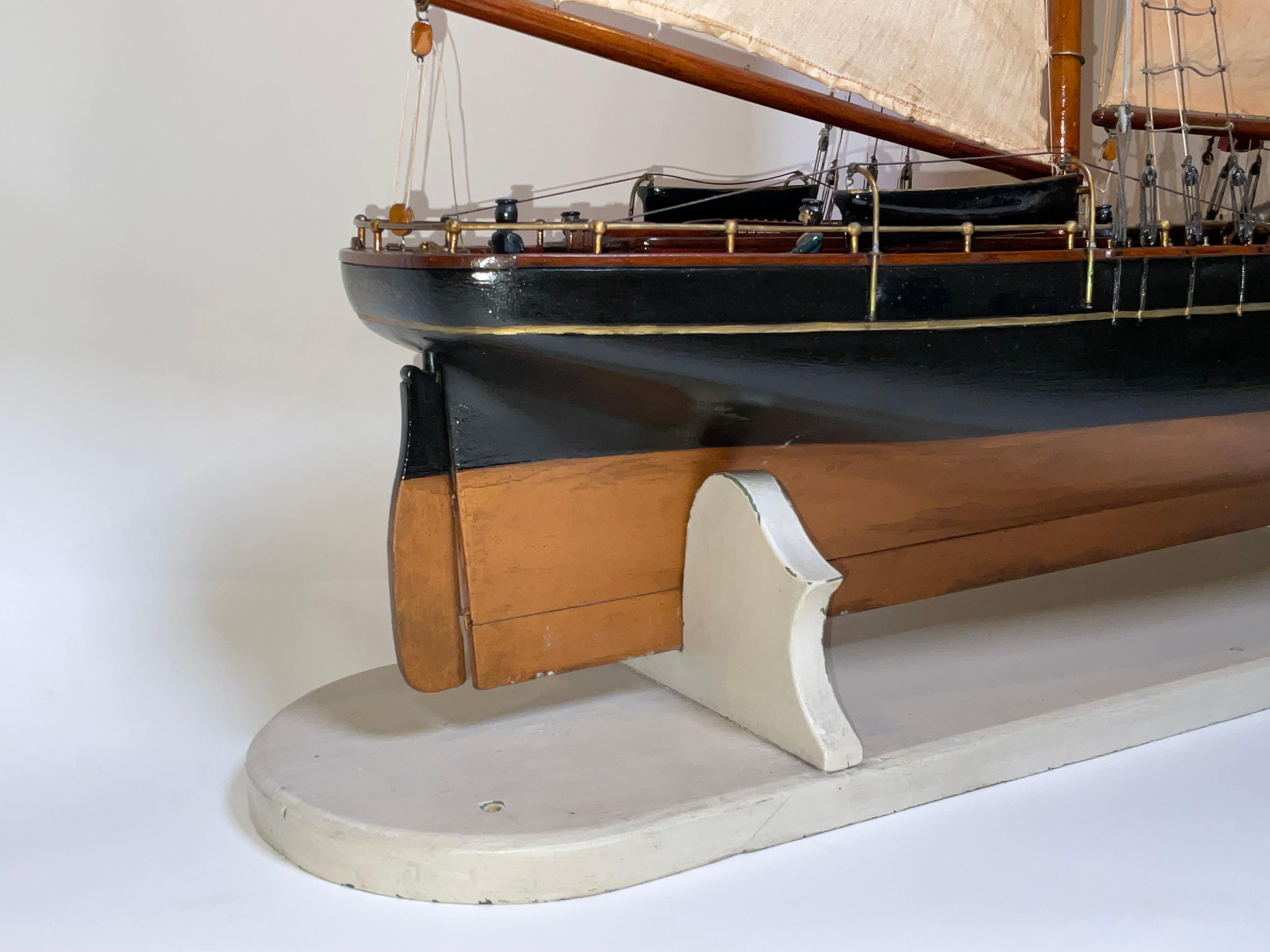 Modèle exceptionnel d'un Schooner Wanderer en vente 9