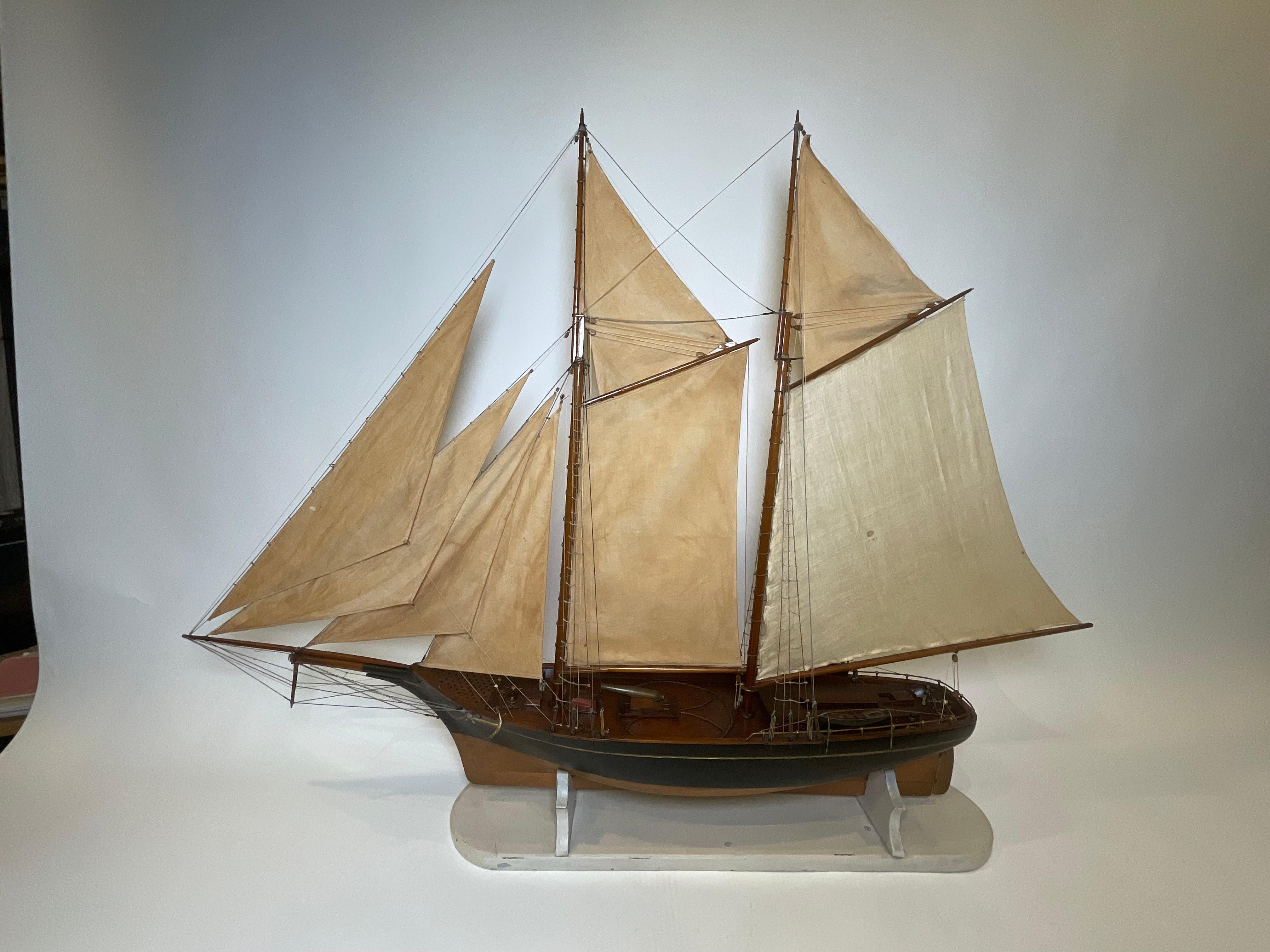 Modèle exceptionnel d'un Schooner Wanderer en vente 11