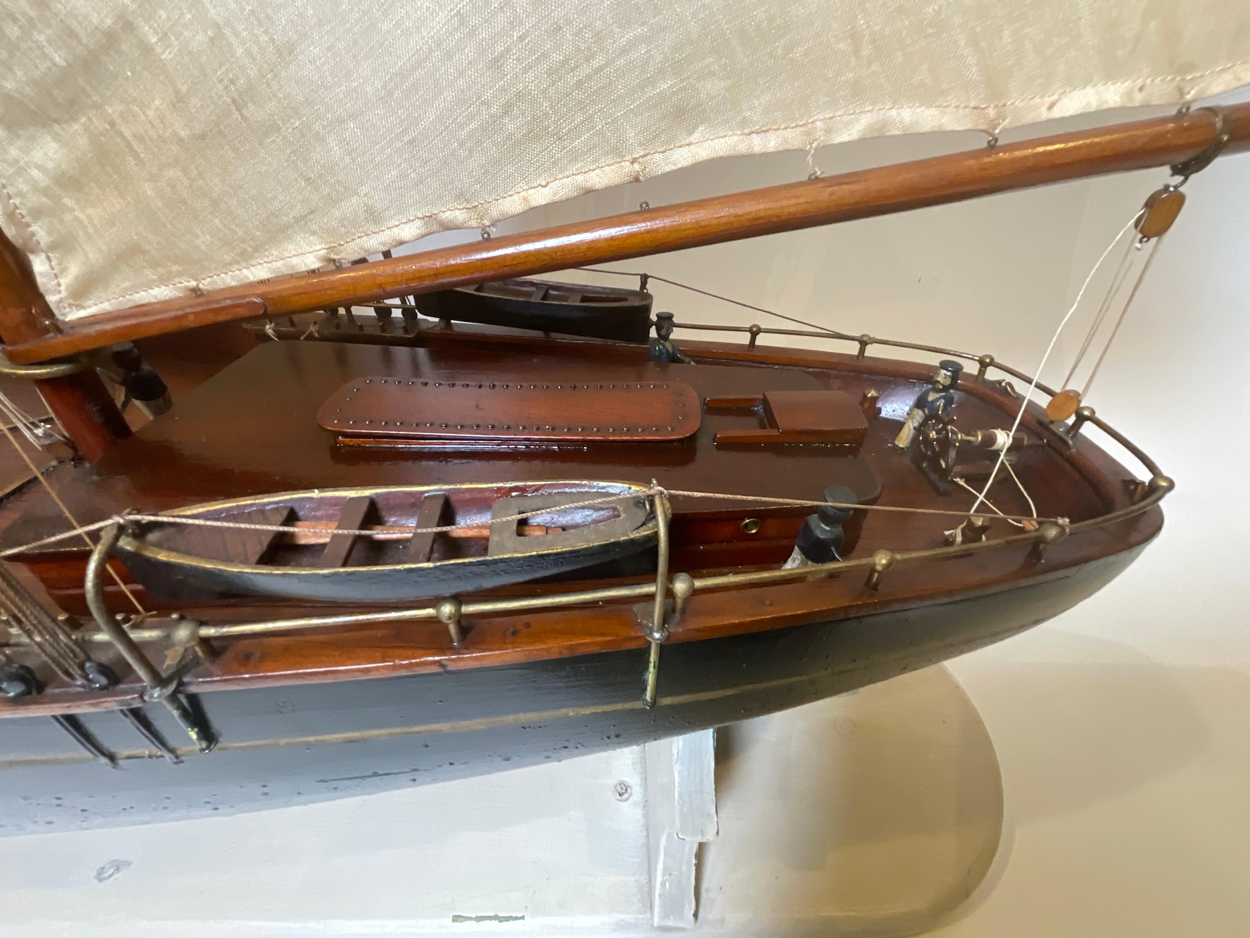 Modèle exceptionnel d'un Schooner Wanderer en vente 13