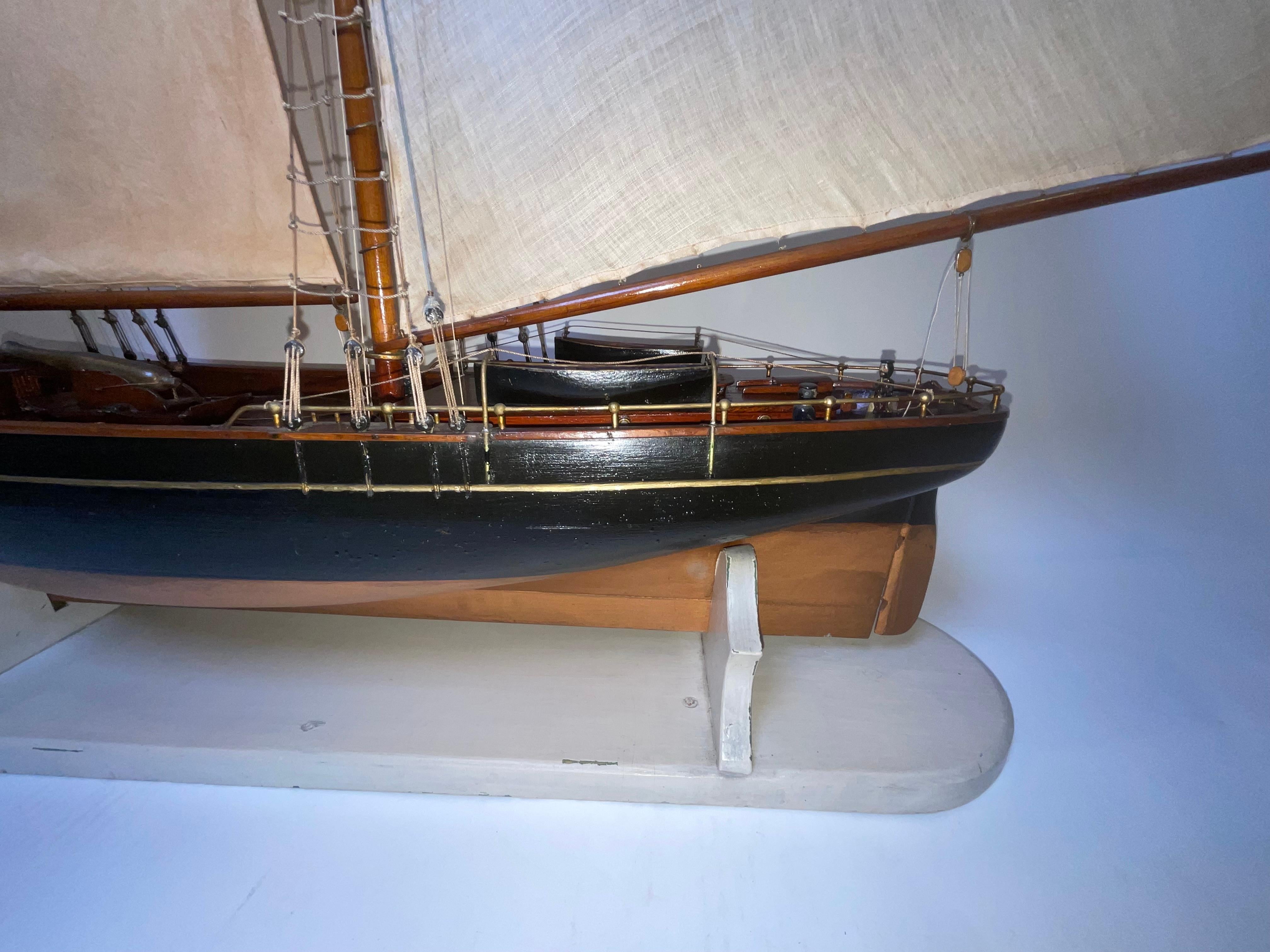 Modèle exceptionnel d'un Schooner Wanderer en vente 14