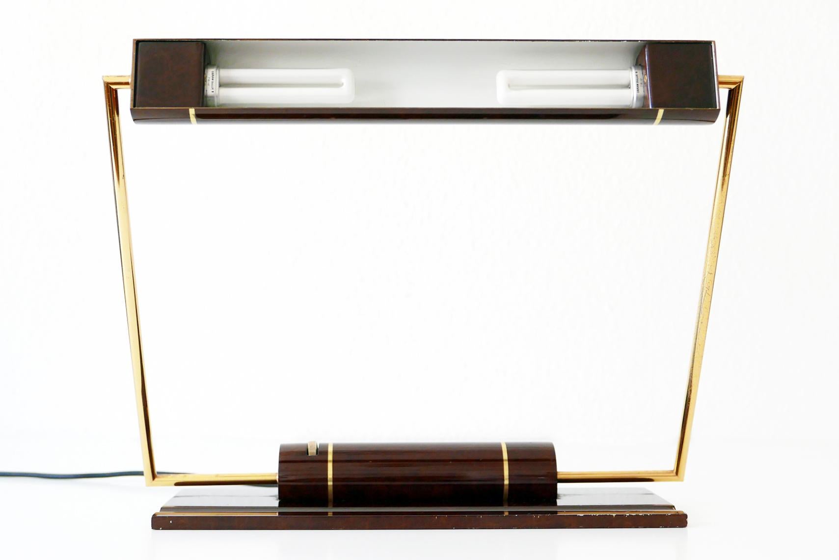 Enameled Exceptional Modernist Banker Desk Light or Table Lamp by George Kovacs USA 1980s
