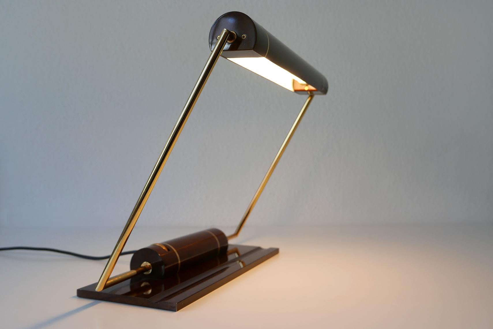 Brass Exceptional Modernist Banker Desk Light or Table Lamp by George Kovacs USA 1980s