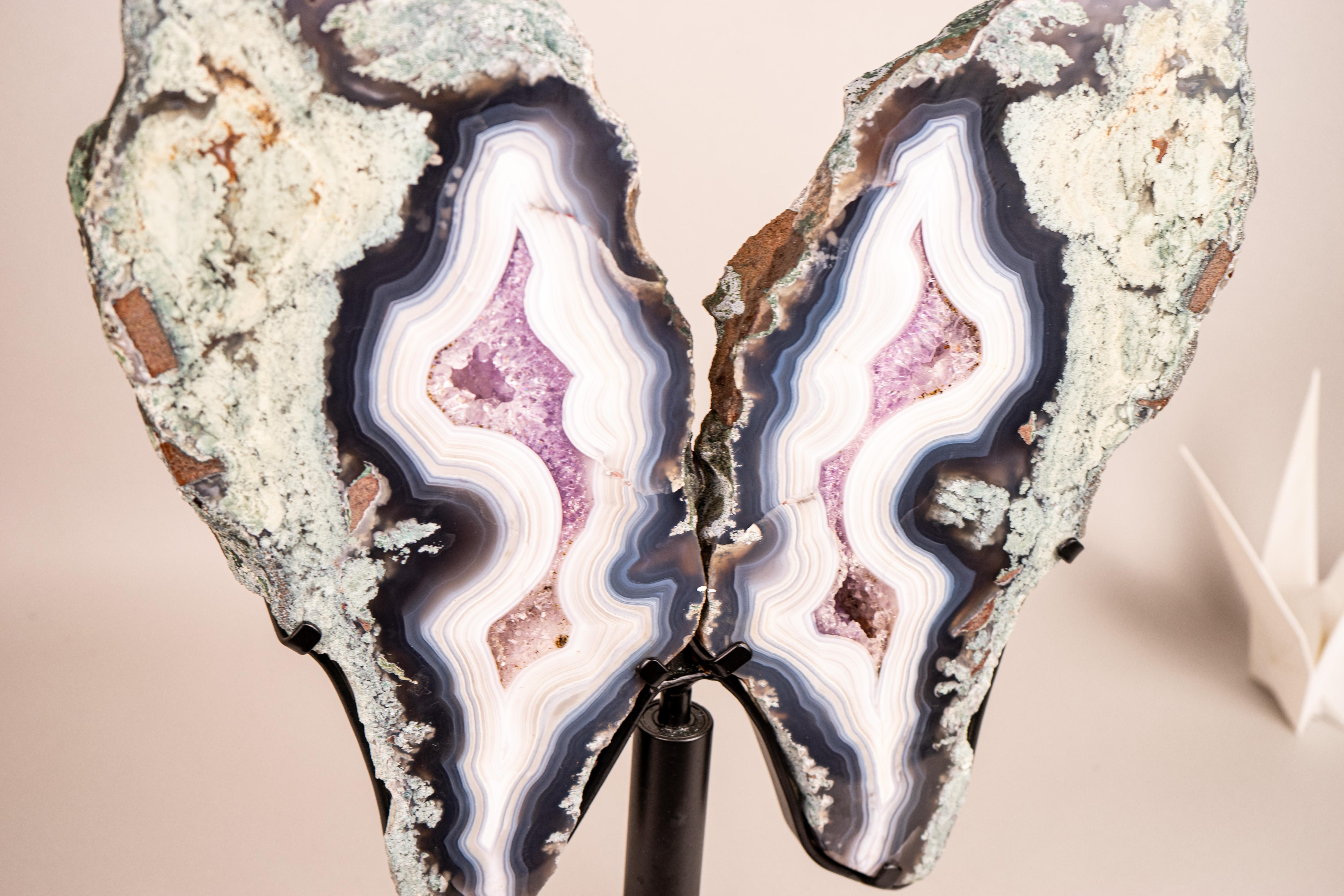 Exceptional Moss, Blue & White Banded Agate Butterfly Wings en venta 2