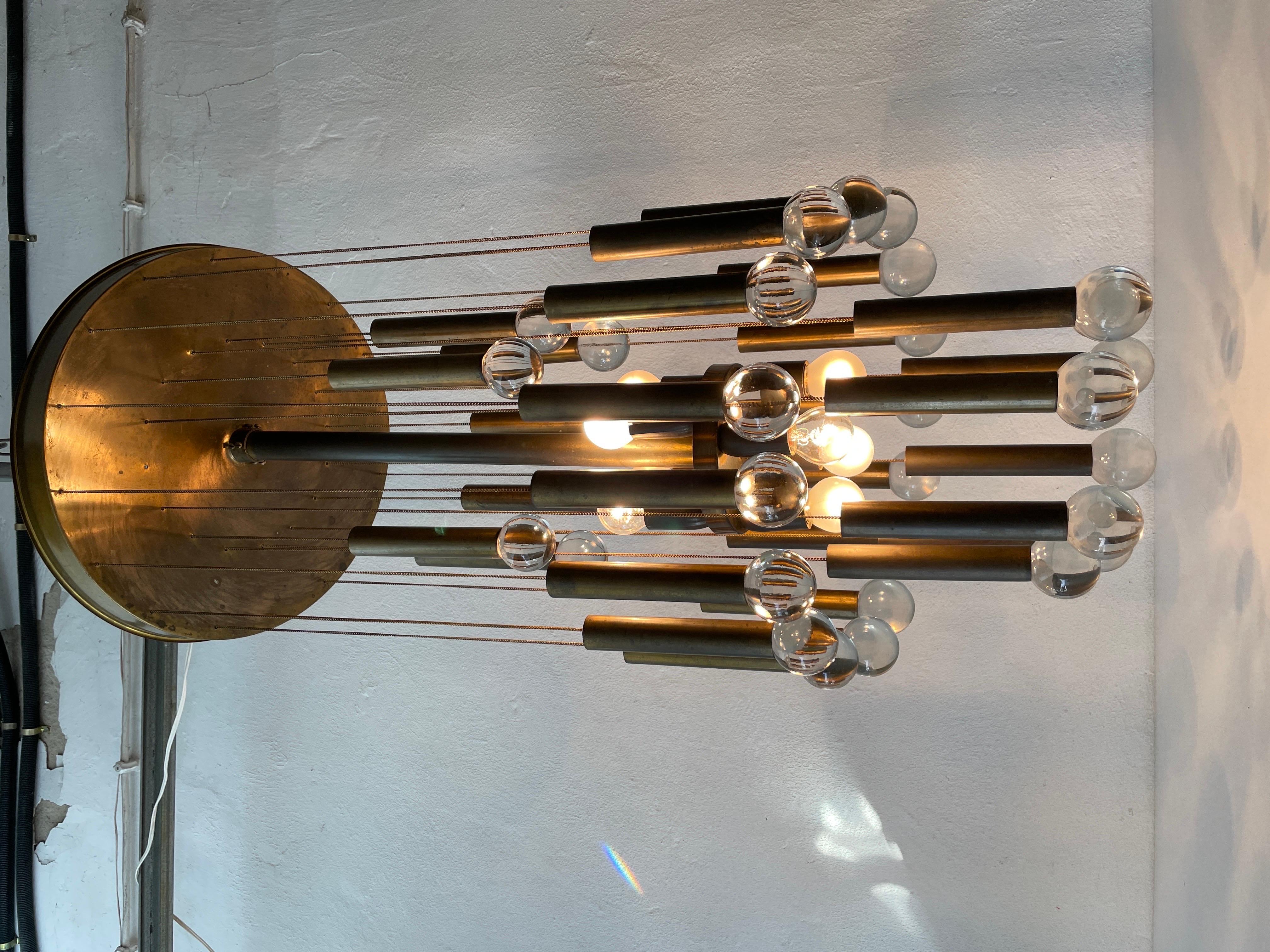 Exceptional Multiple Tubes with Glass Balls Brass Chandelier, 1960s, Italy For Sale 5