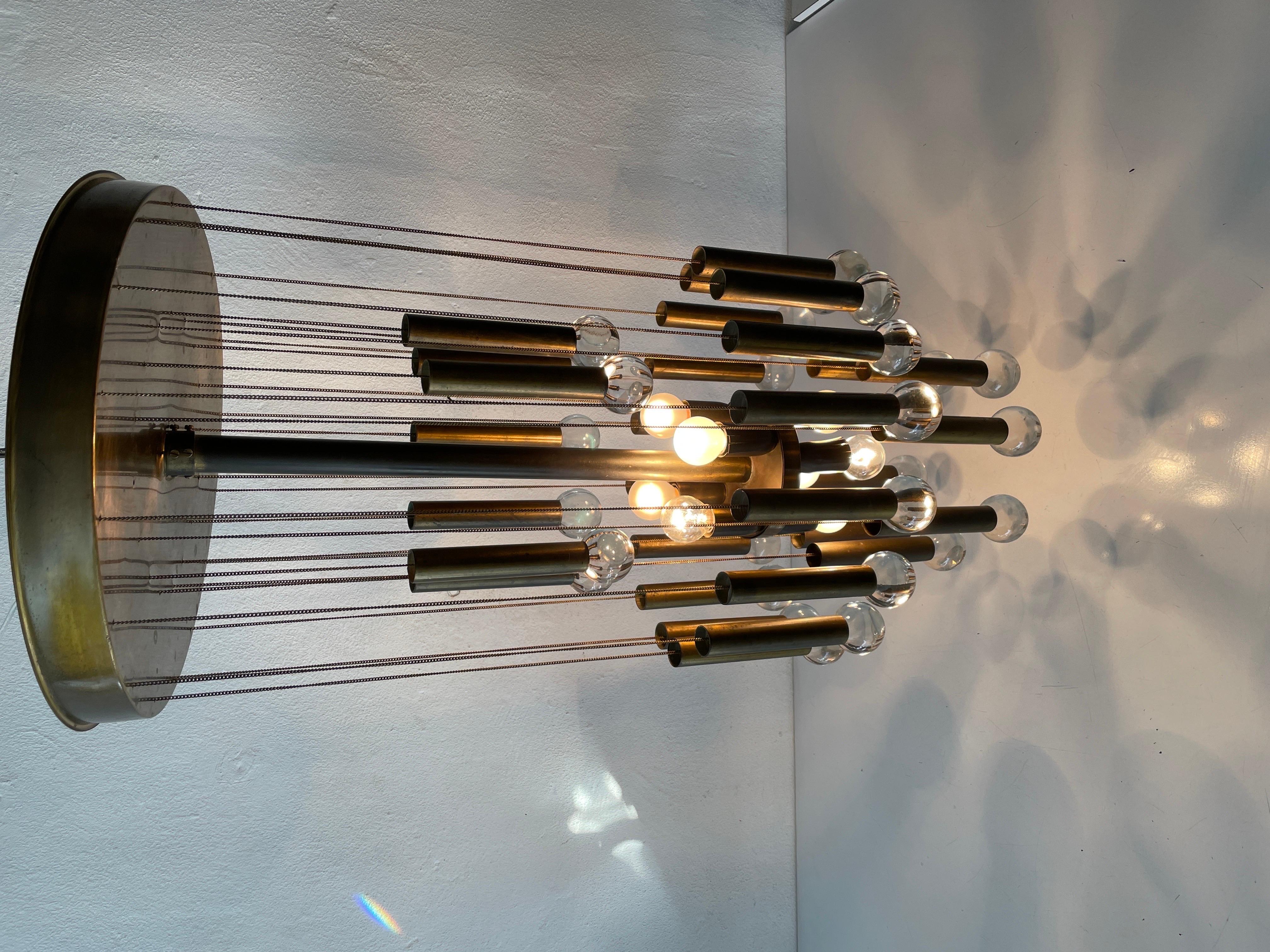 Exceptional Multiple Tubes with Glass Balls Brass Chandelier, 1960s, Italy For Sale 7