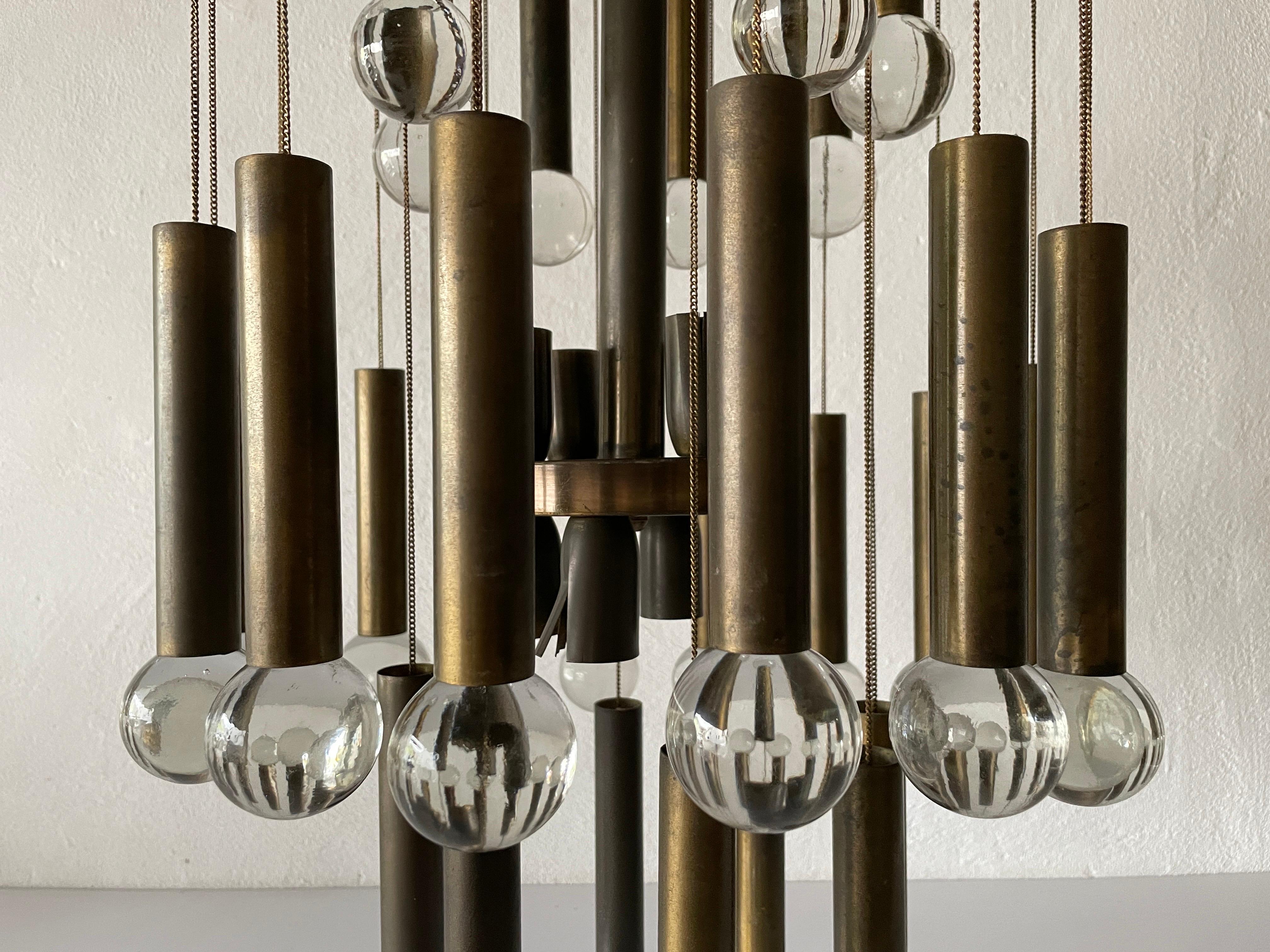Exceptional Multiple Tubes with Glass Balls Brass Chandelier, 1960s, Italy For Sale 1