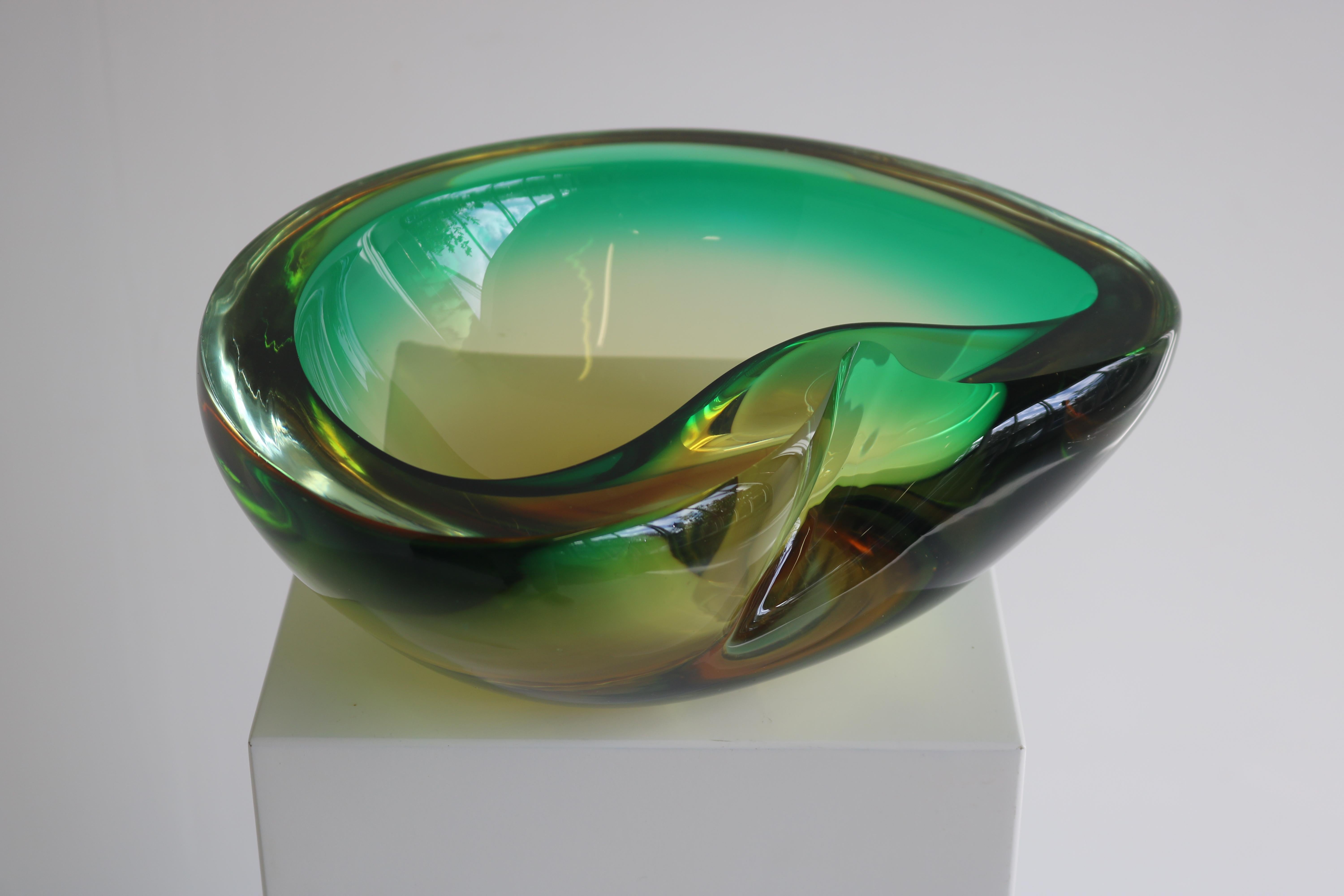 Außergewöhnliche Murano Glass Geode Sommerso von Flavio Poli 1960 Italienische Glasschale (Moderne der Mitte des Jahrhunderts) im Angebot
