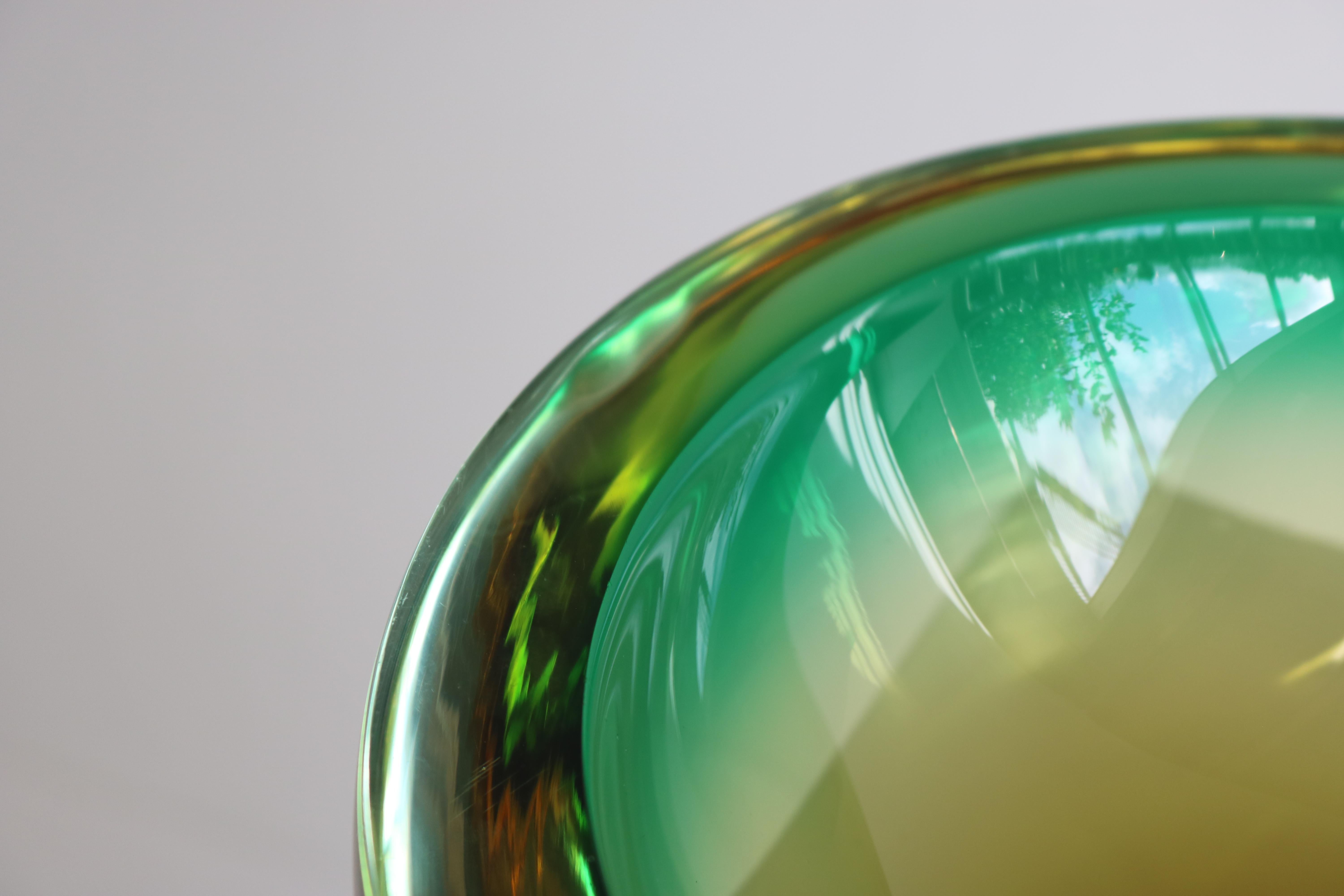 Außergewöhnliche Murano Glass Geode Sommerso von Flavio Poli 1960 Italienische Glasschale im Zustand „Gut“ im Angebot in Ijzendijke, NL