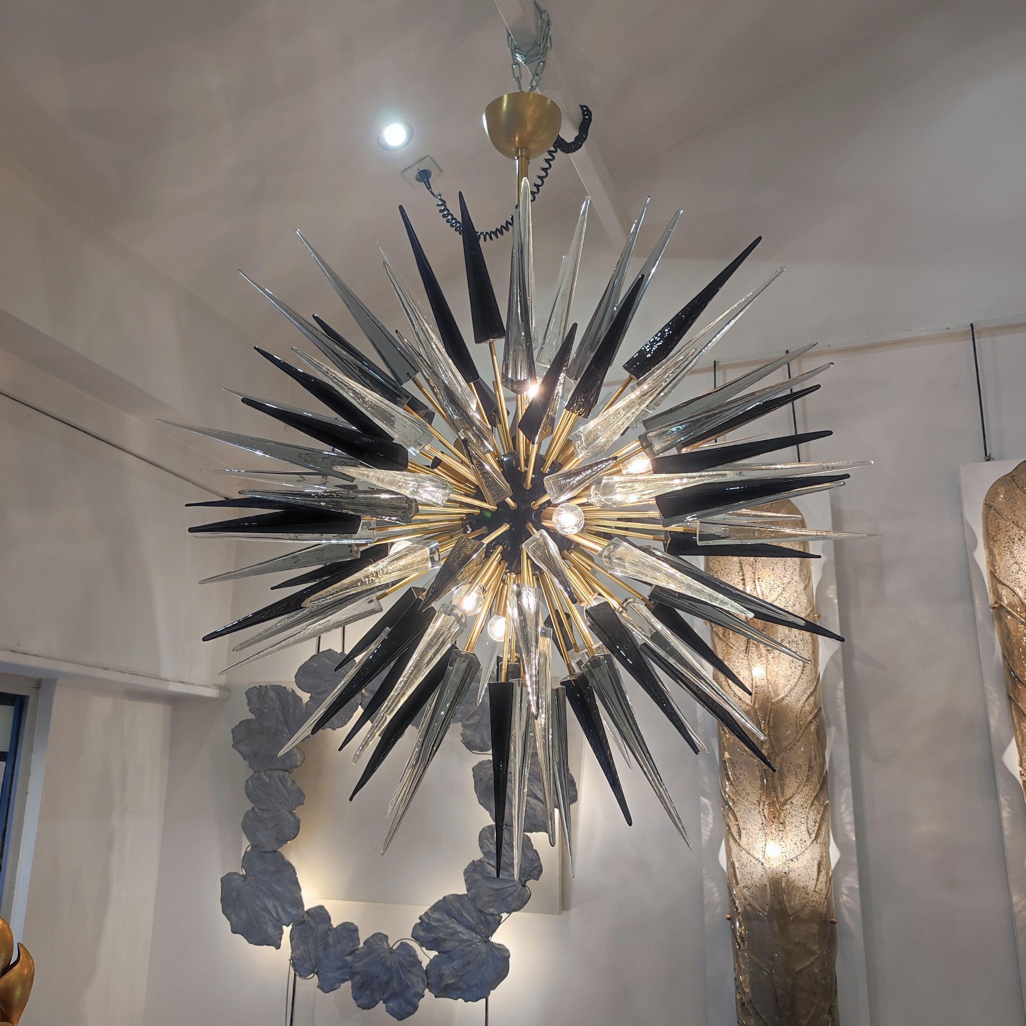 XXIe siècle et contemporain Exceptionnel lustre Spoutnik en verre de Murano en vente