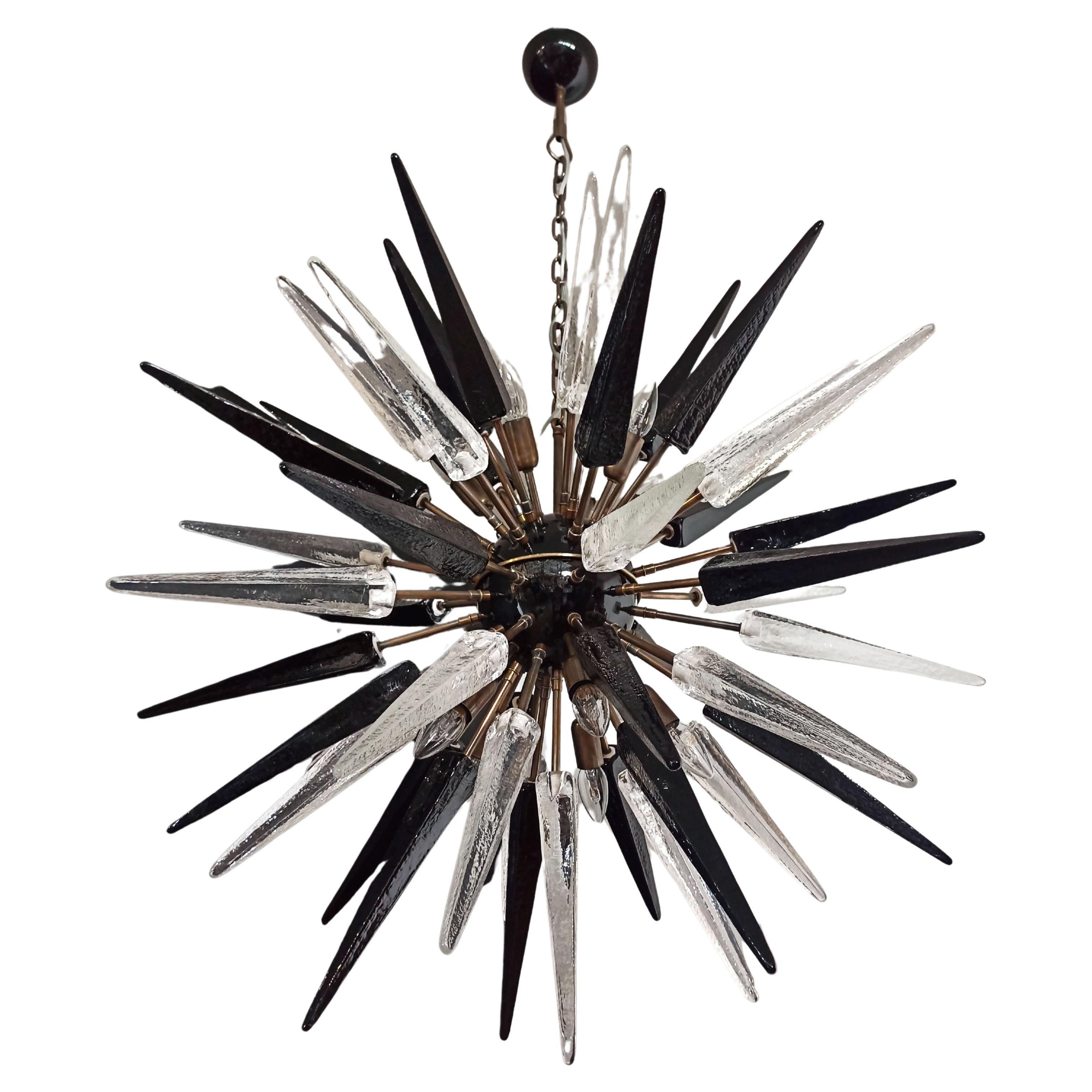 Exceptional Murano trasparent and black Glass Sputnik Chandelier - 51 glasses