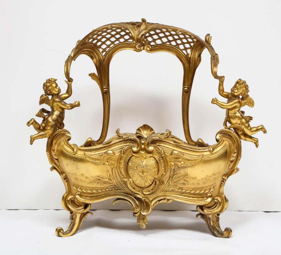 Exceptional Napoleon III French Ormolu Fireplace Log Cradle Holder, Centerpiece In Good Condition In Queens, NY
