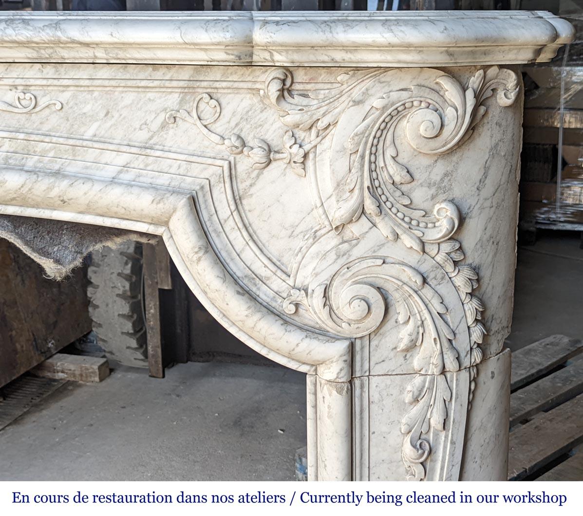 Exceptional Napoleon III period mantel in veined Carrara marble For Sale 5