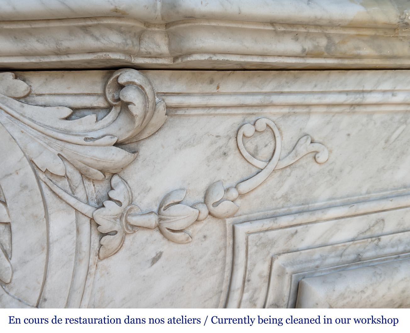 19th Century Exceptional Napoleon III period mantel in veined Carrara marble For Sale