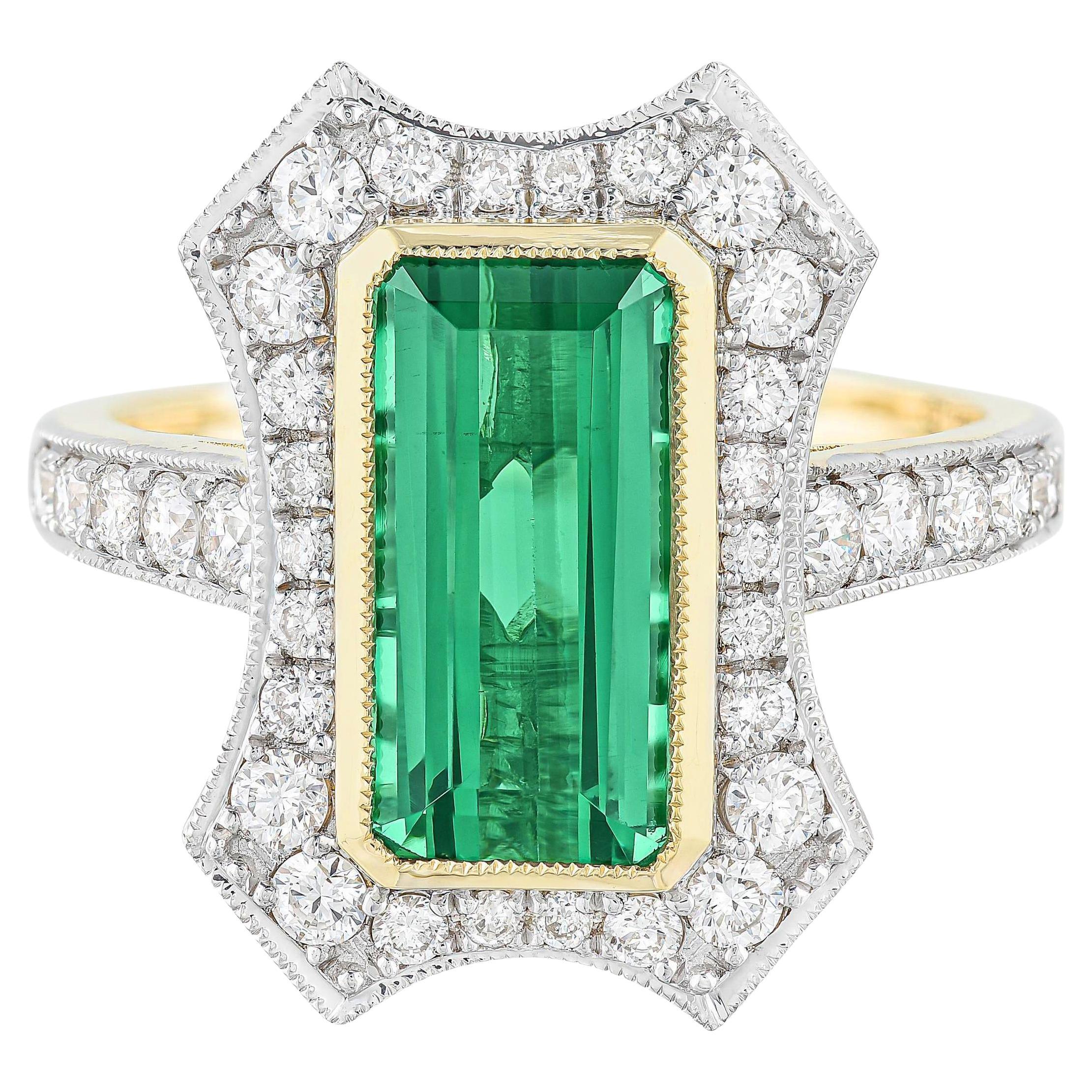 Bague exceptionnelle en or 14 carats sertie d'une tourmaline verte naturelle et d'un diamant de 3,42 carats en vente
