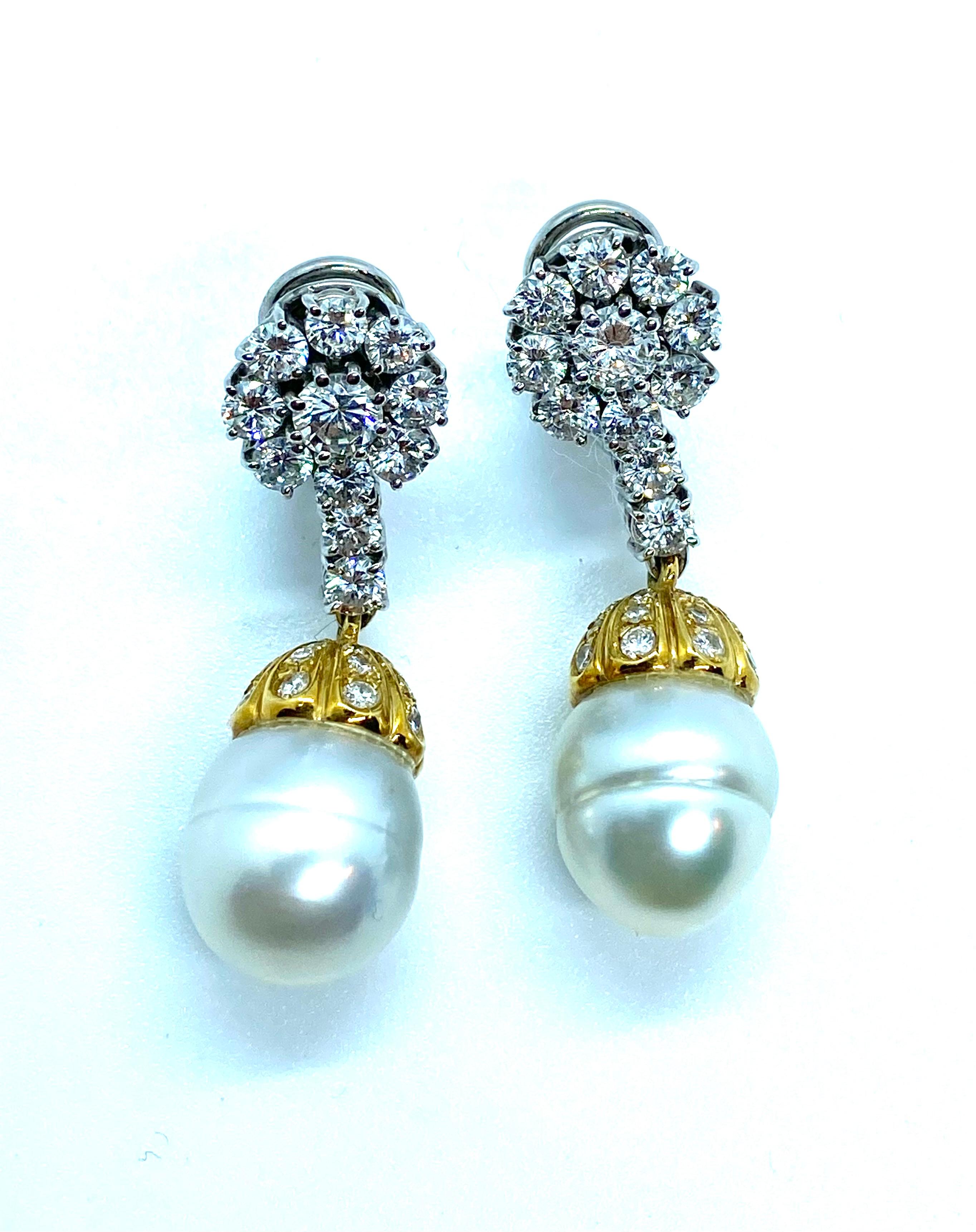 Exceptional pearls and diamonds necklace and pendant earrings Set For Sale 6