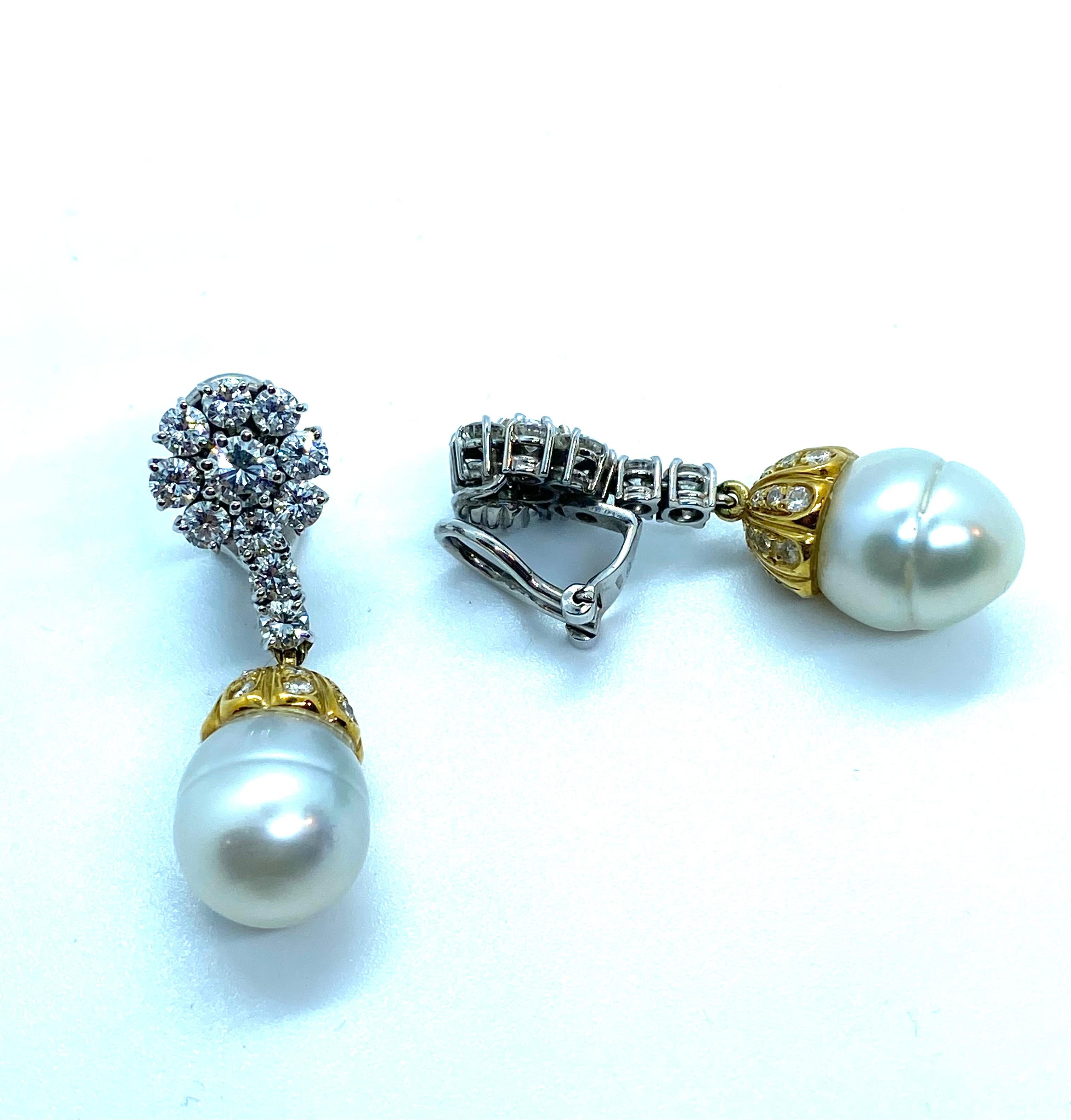 Exceptional pearls and diamonds necklace and pendant earrings Set For Sale 7
