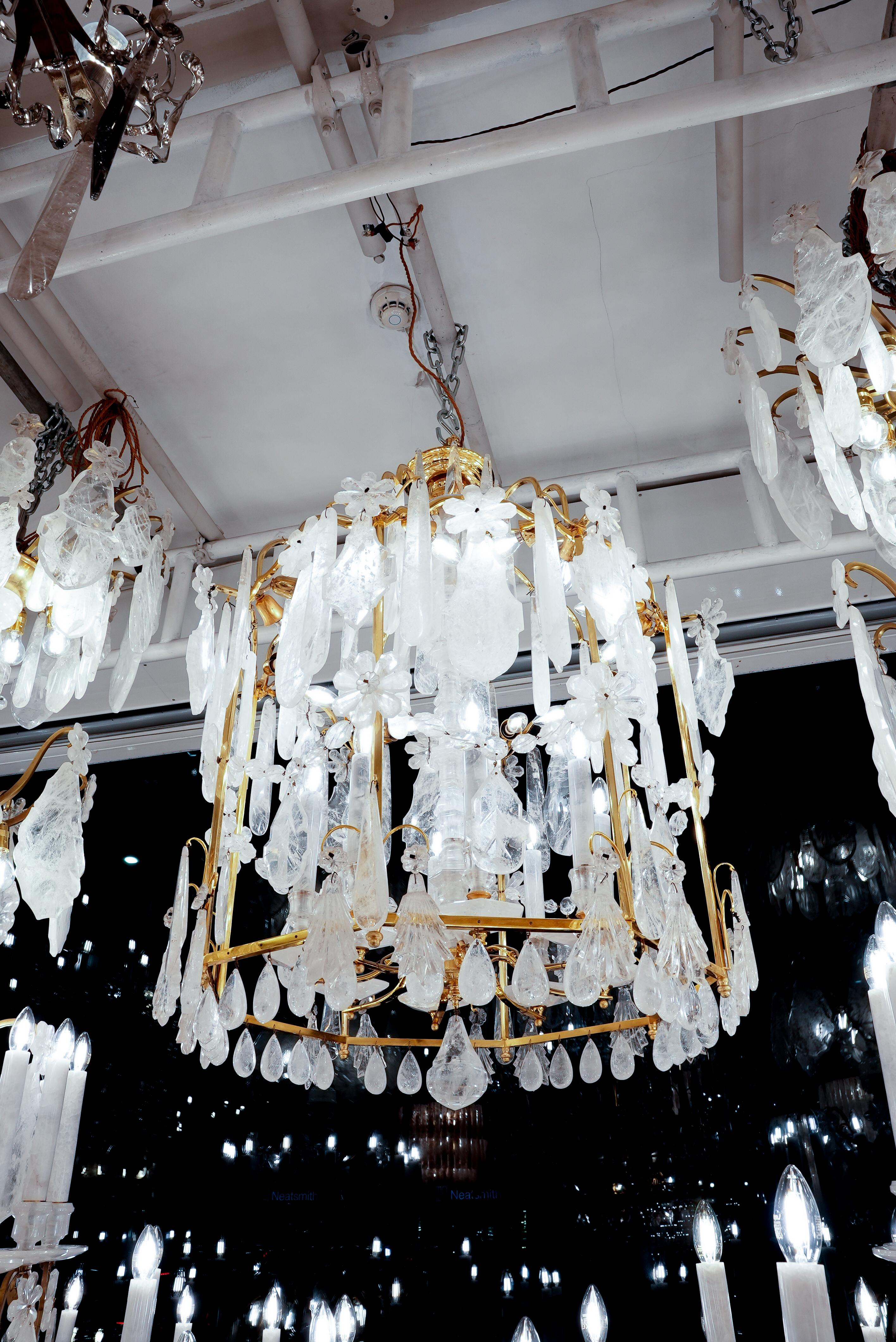 Exceptionnel de  lanternes en cristal de roche H120cm L80cm Excellent état - En vente à London, GB