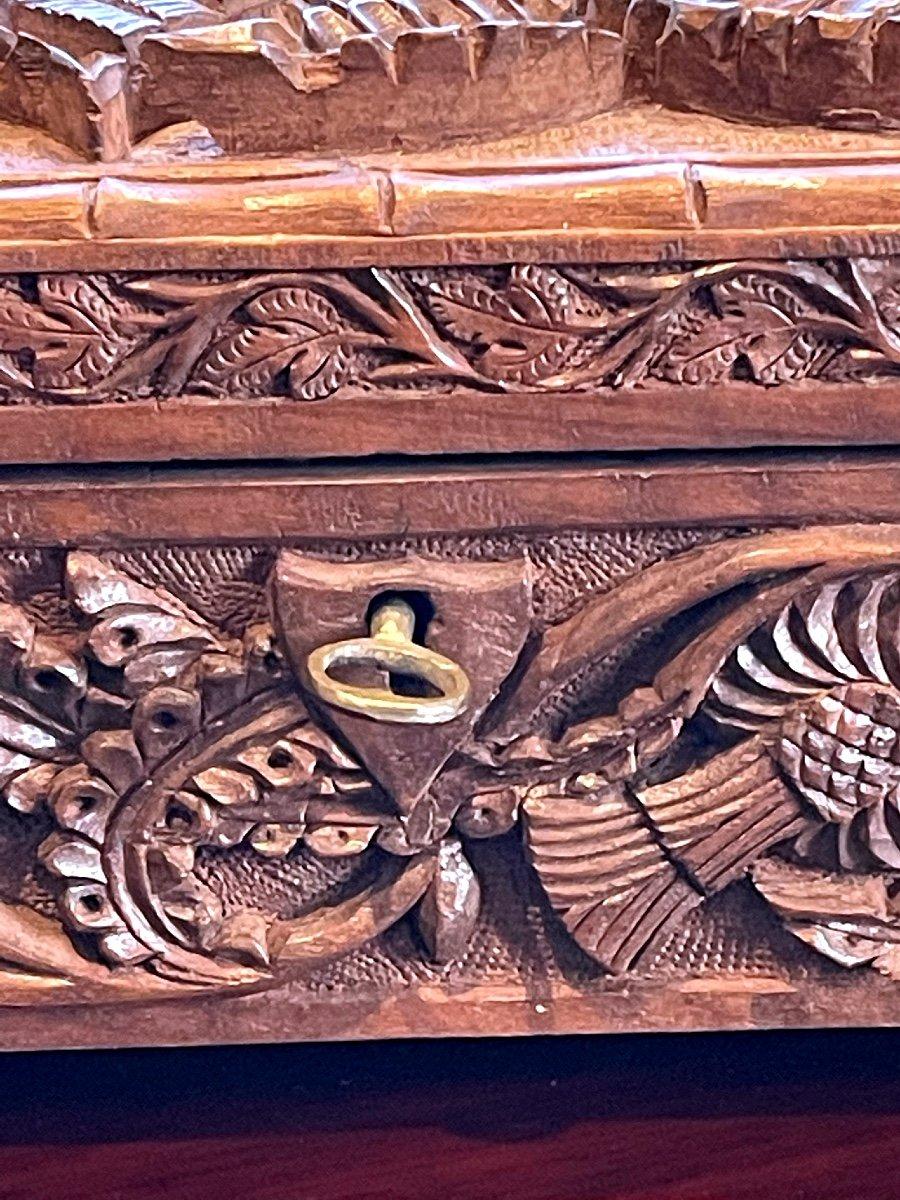 Exceptional Old Huanghuali Wood Box From North Vietnam, Art Deco For Sale 8
