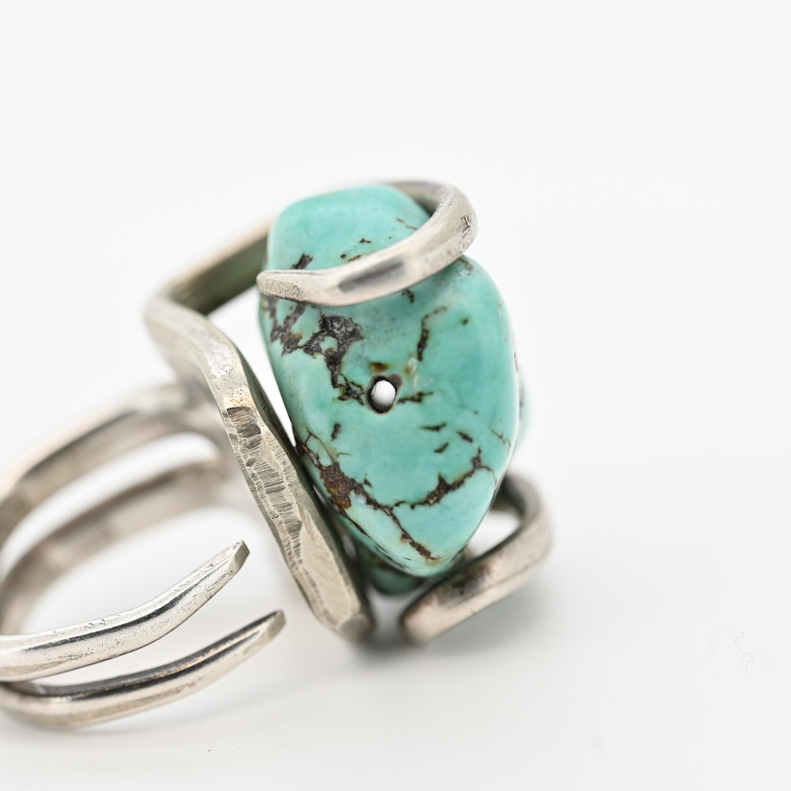 Eccezionale anello con pepita di turchese del Nevada di vecchia data con incastonatura in argento fatta a mano in vendita 1