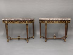 Eccezionale coppia di console montate in bronzo dorato del XIX secolo in stile Luigi XVI