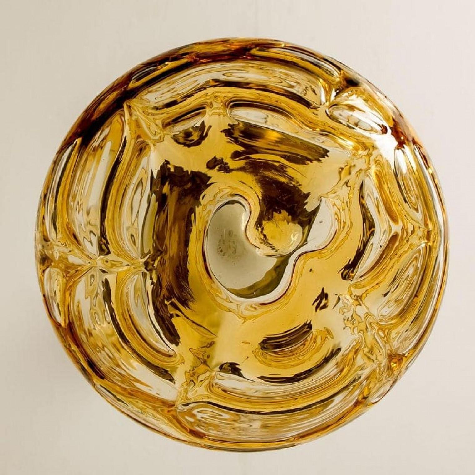 Exceptional Pair of Amber Murano Glass Pendant Lights Venini Style, 1970 en vente 5