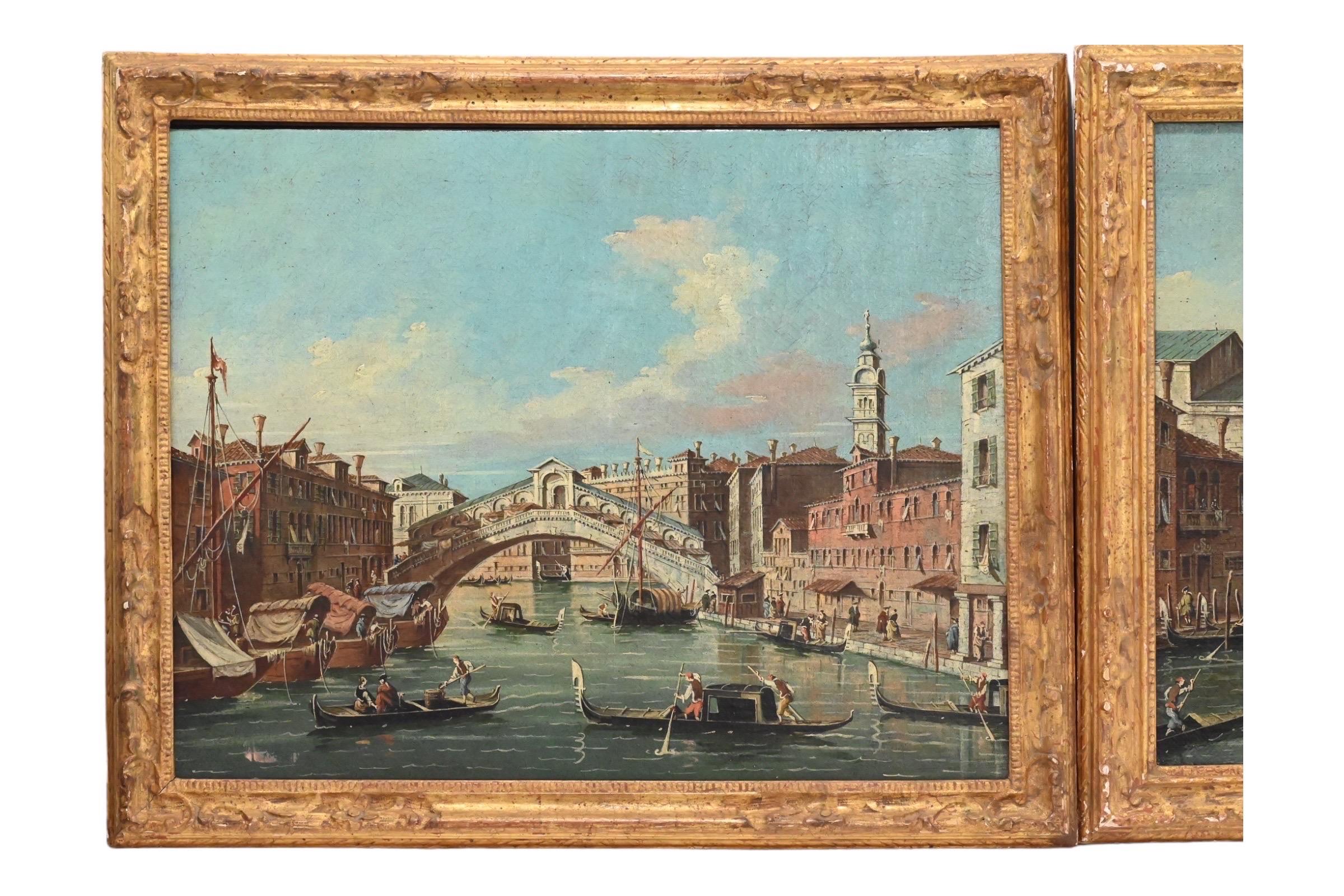Dies ist ein sehr schönes Paar von italienischen venezianischen Öl auf Leinwand Gemälde mit fantastischen Landschaften mit schöner Verarbeitung. Die Farben sind sehr lebendig und sehr gut gemalt. Die Einzelheiten  der Figuren, Boote und