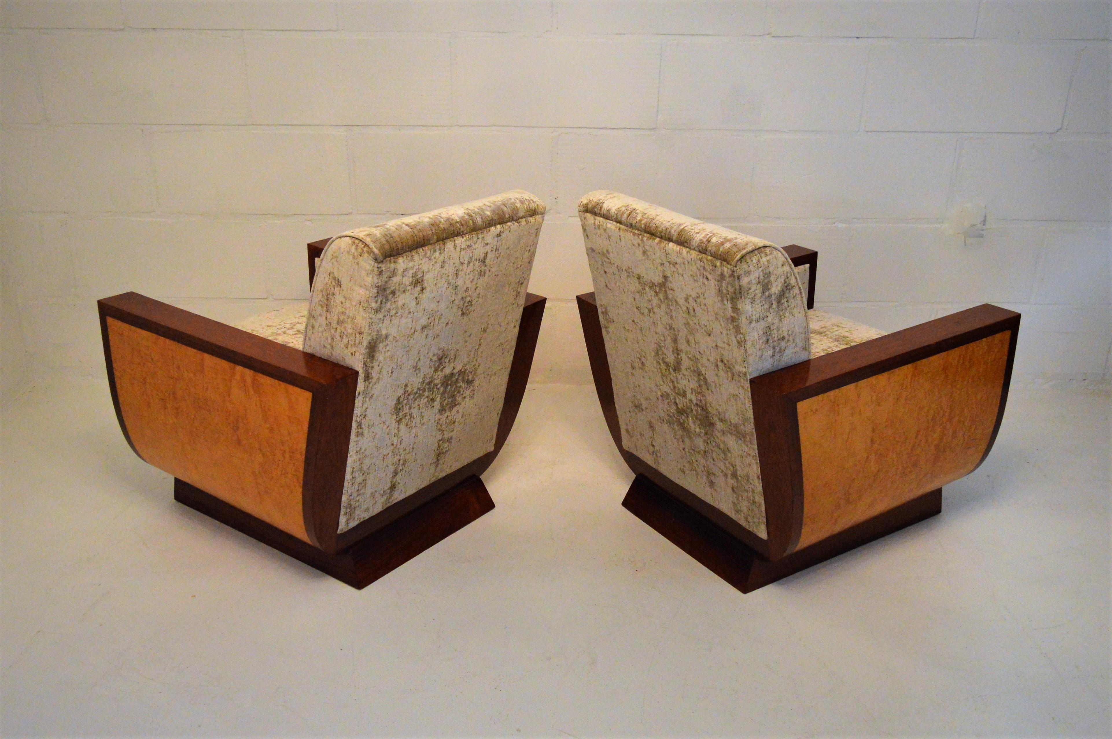 French Exceptional Pair of Art Deco Fauteuils in the Manner of Dominique