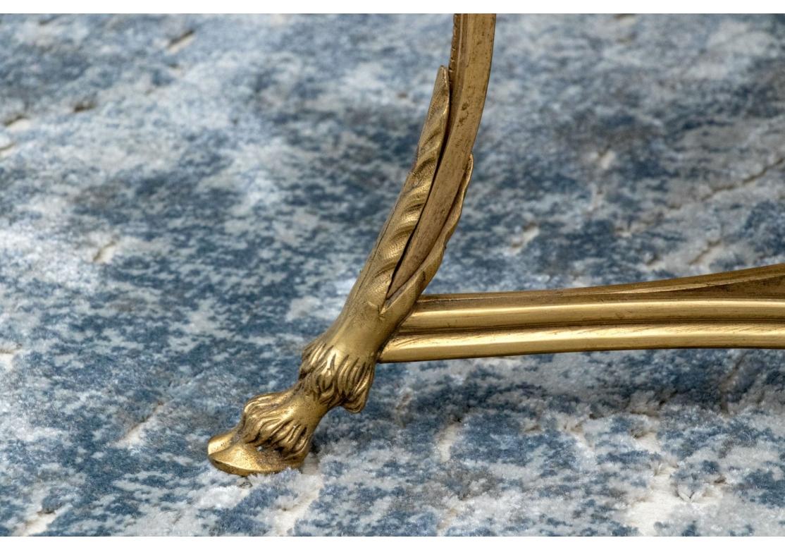 Européen Exceptionnelle paire de tables de Gueridon en bronze doré et marbre en vente