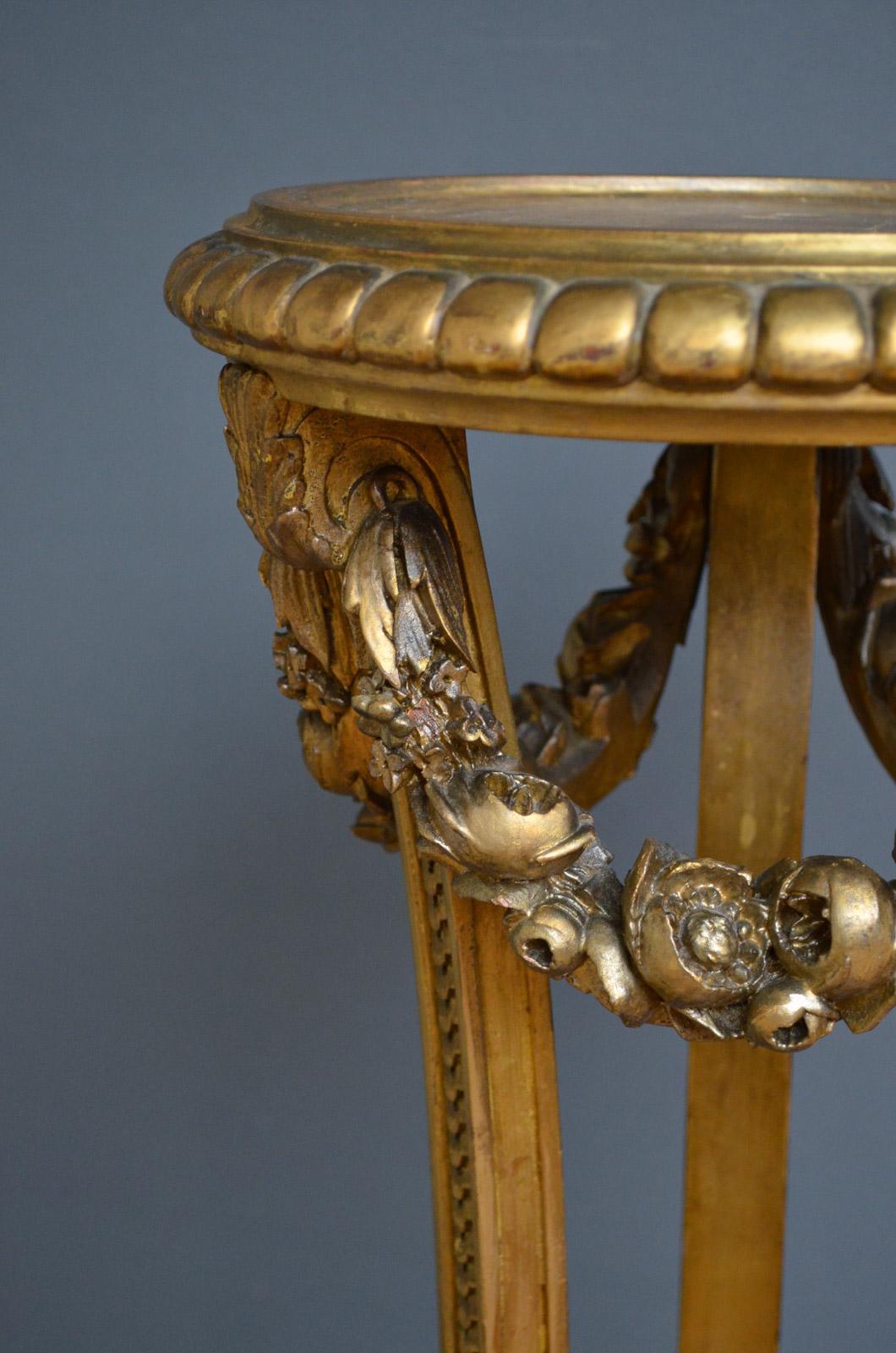Rococo Exceptional Pair of Giltwood Torchères