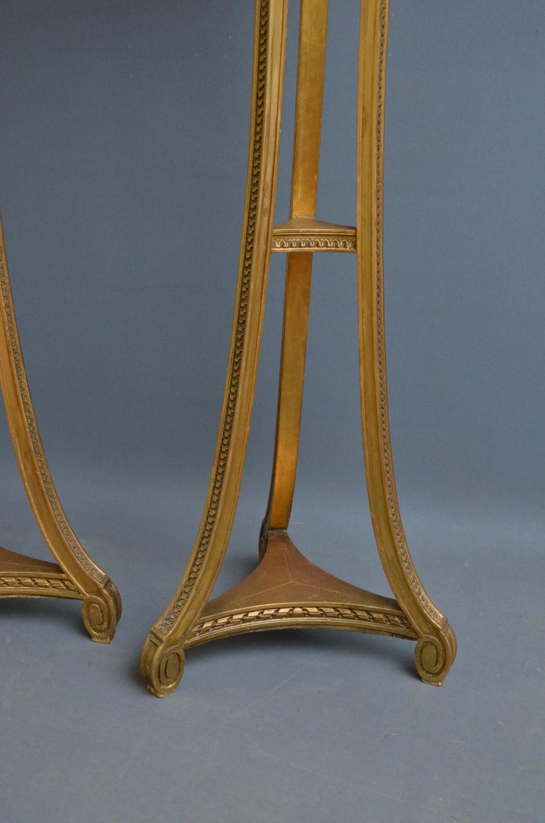 Exceptional Pair of Giltwood Torchères In Good Condition In Whaley Bridge, GB