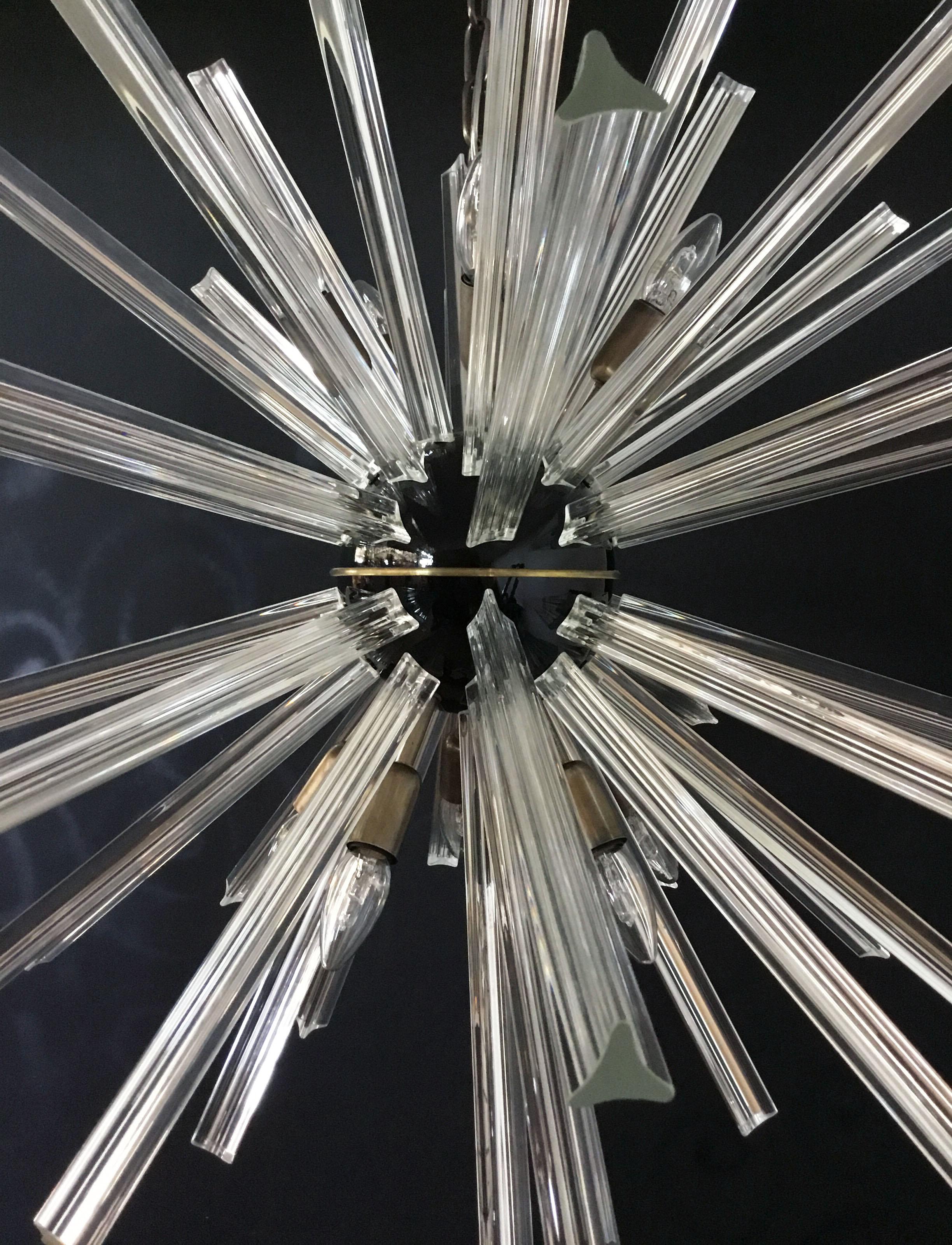 Exceptional Pair of Glass Sputnik Chandeliers, 50 crystal glass 'triedri' Murano For Sale 11