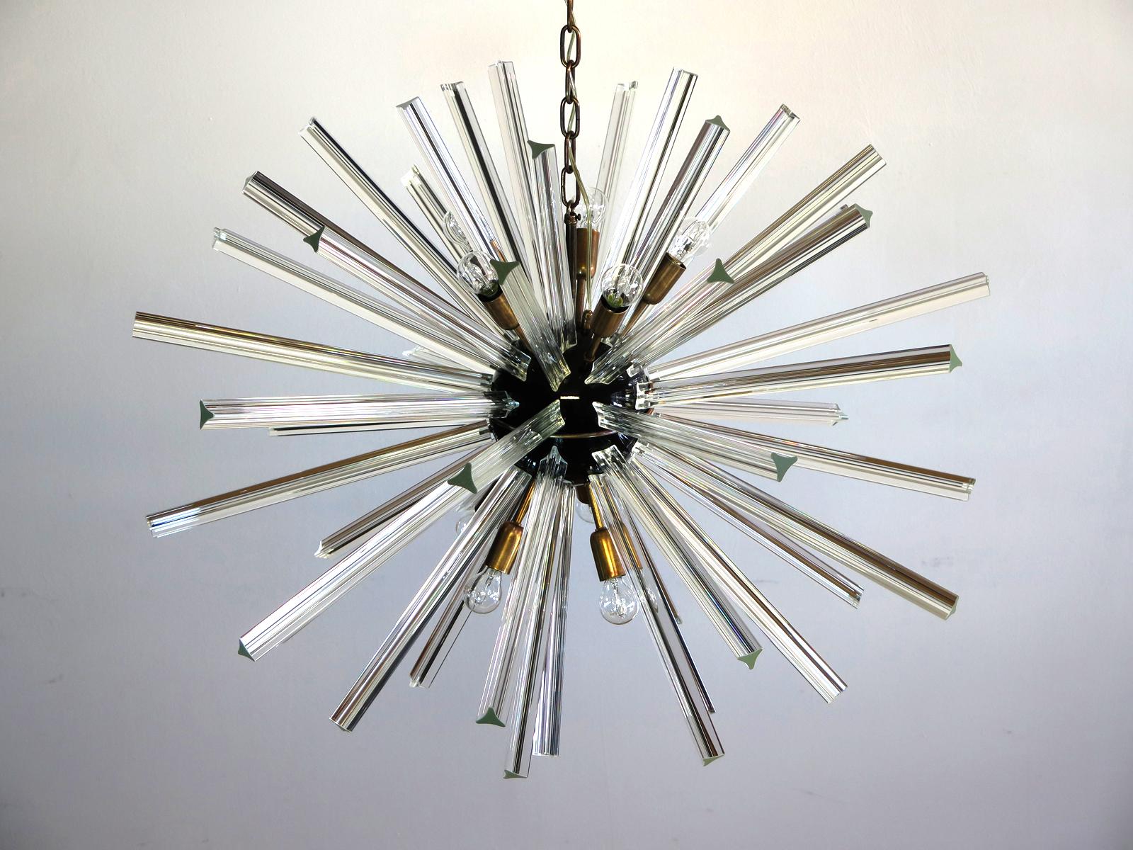 Exceptional Pair of Glass Sputnik Chandeliers, 50 crystal glass 'triedri' Murano For Sale 2