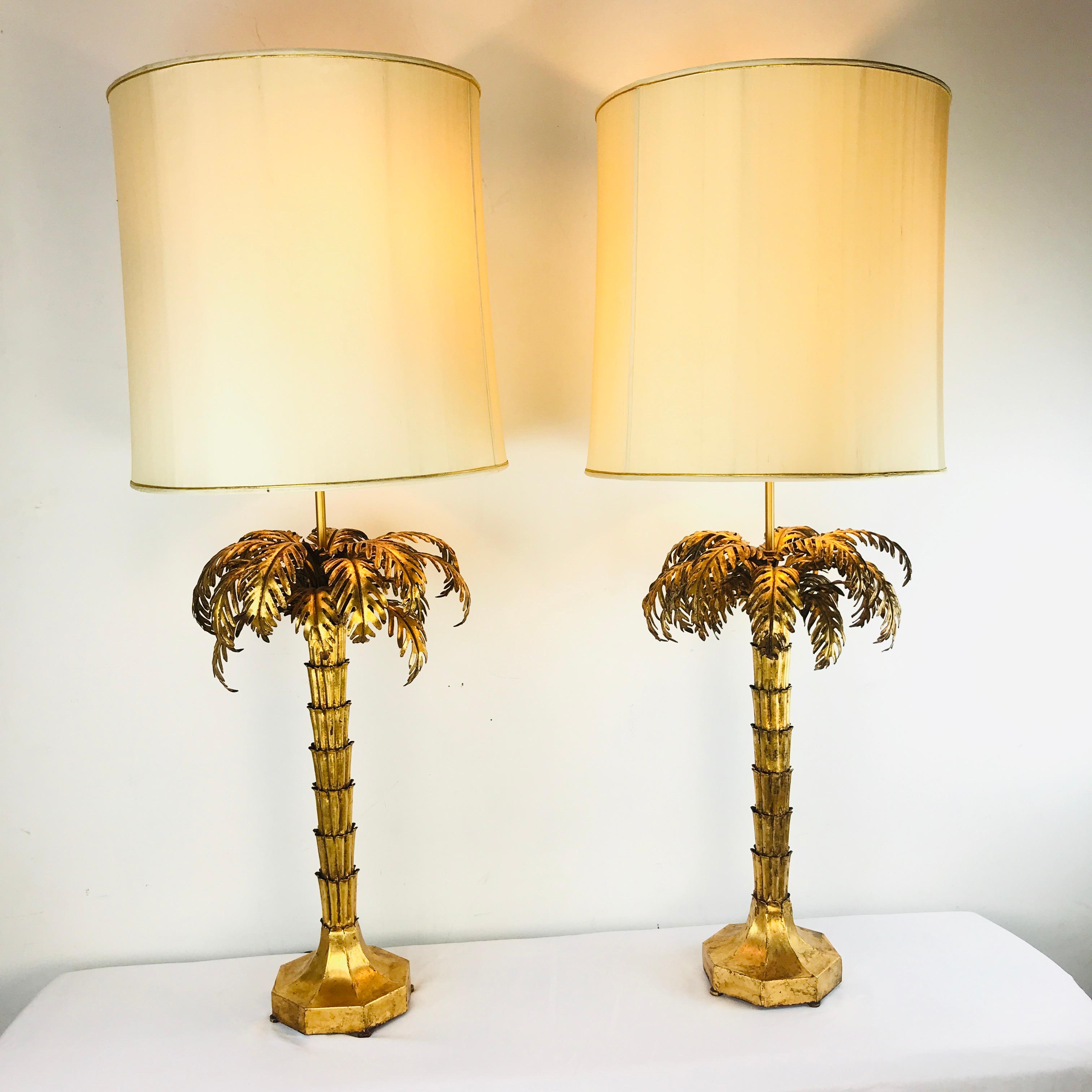 Exceptional Pair of Gold Gilded Palm Tree Lamps 7