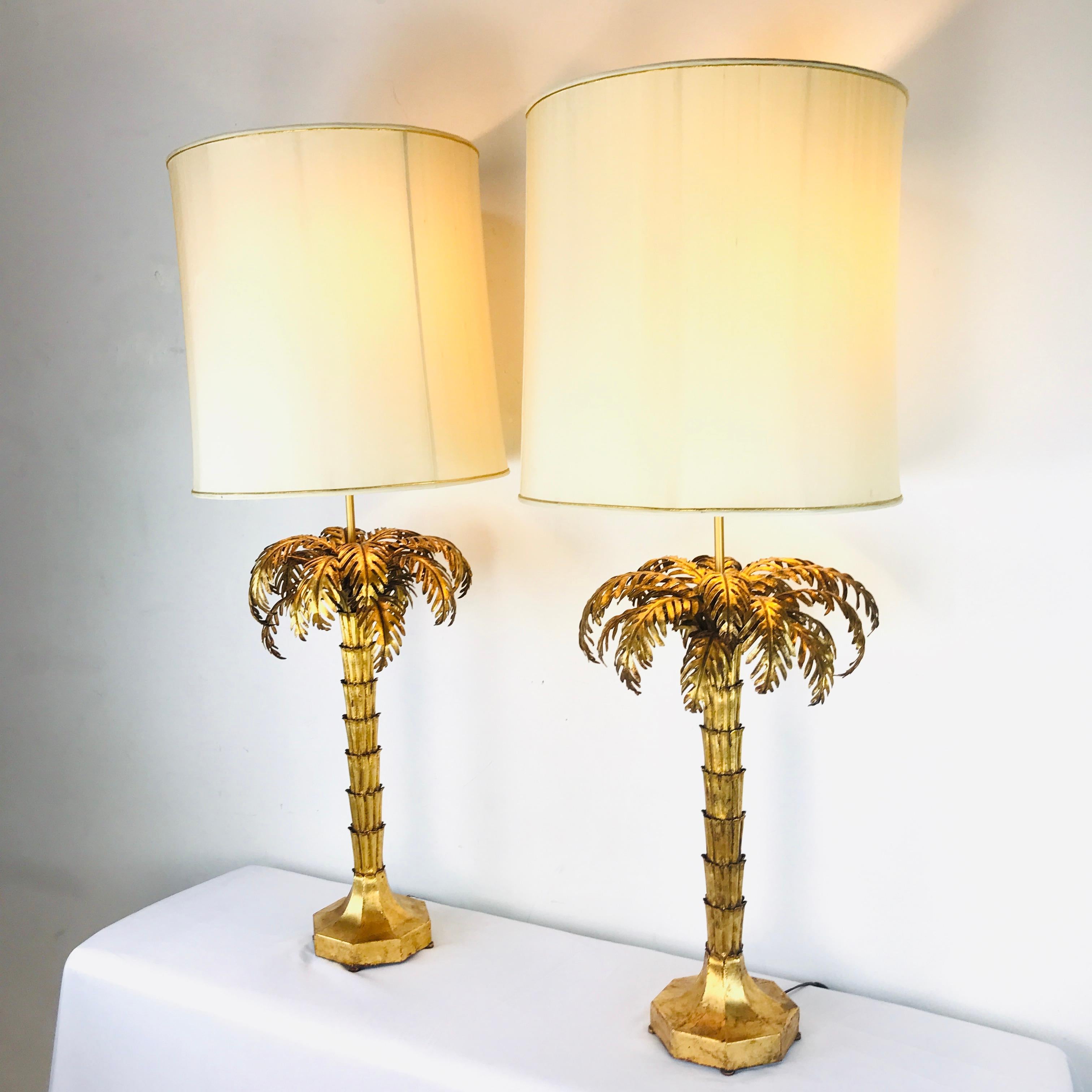 Exceptional Pair of Gold Gilded Palm Tree Lamps 8