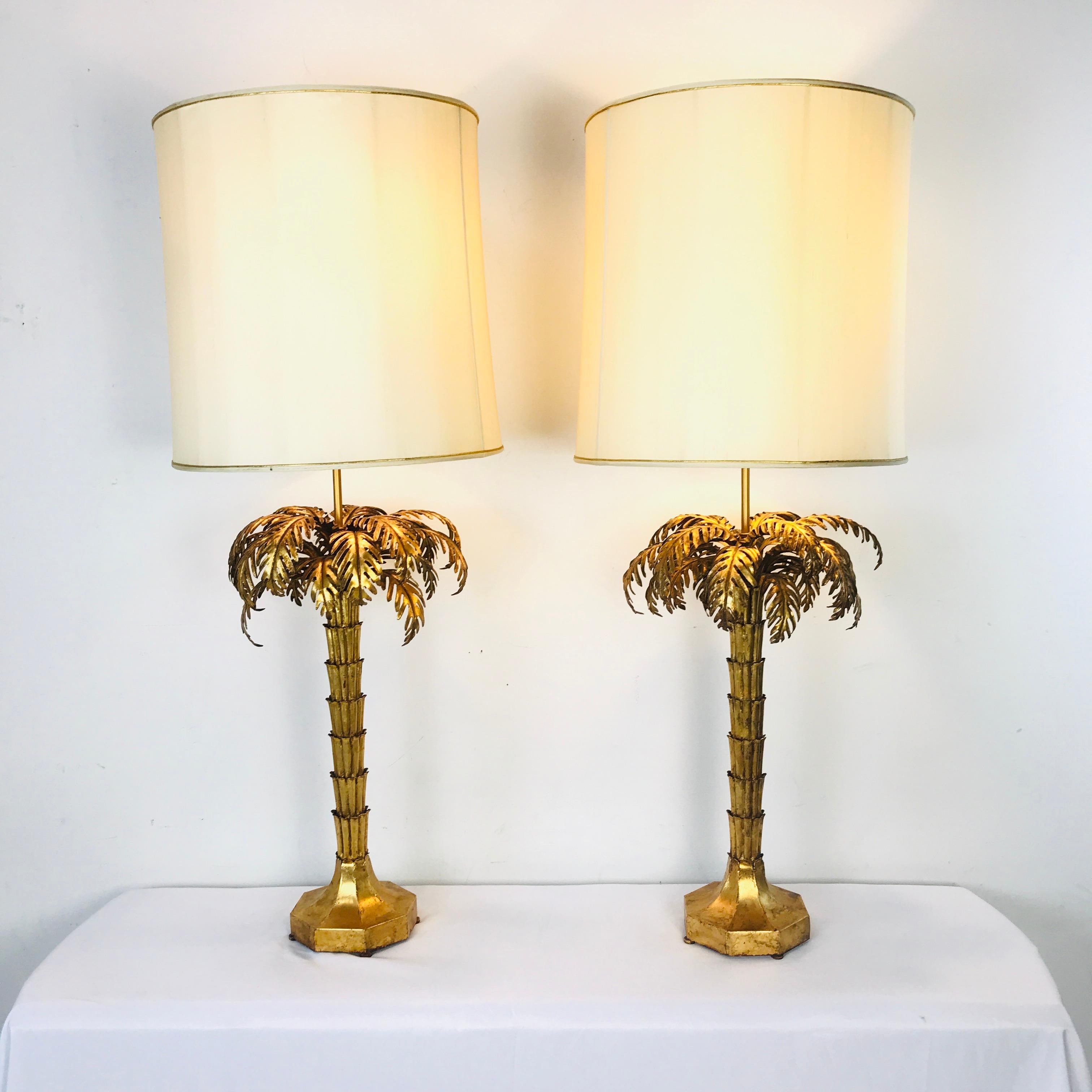 Exceptional Pair of Gold Gilded Palm Tree Lamps In Good Condition In Dallas, TX