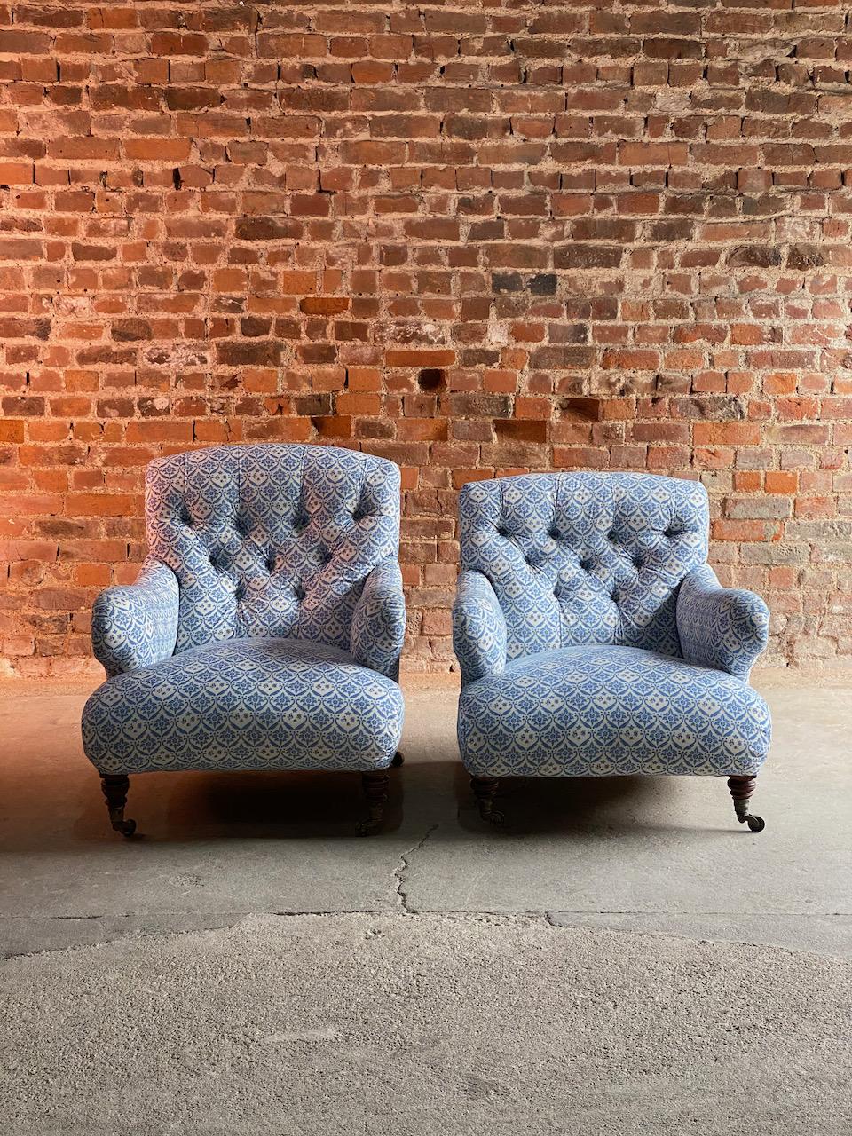 Mahogany Exceptional Pair of Howard & Sons ‘Bridgewater’ Armchairs, circa 1880